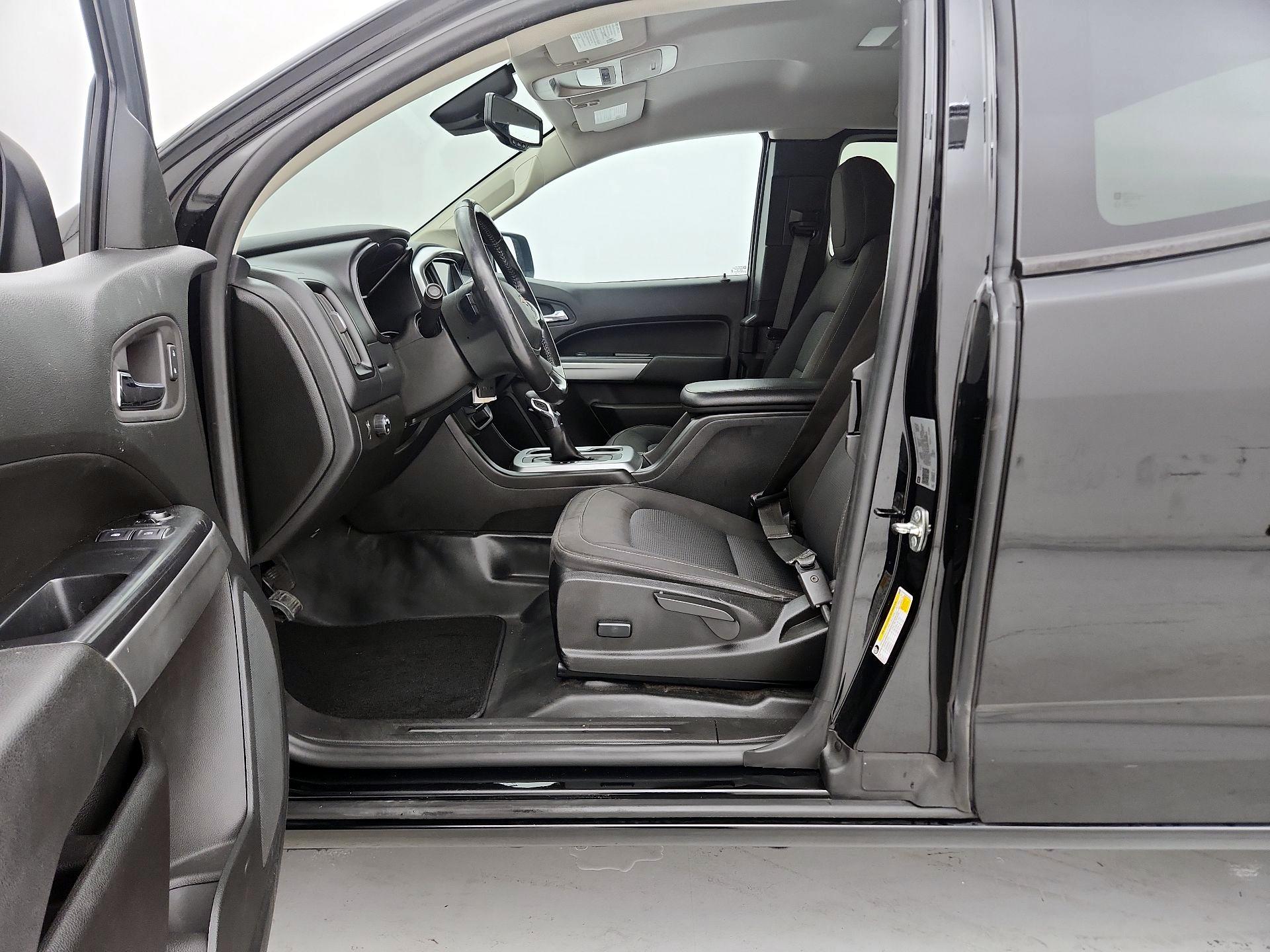 Thumbnail: 2022 Chevrolet Colorado - 11