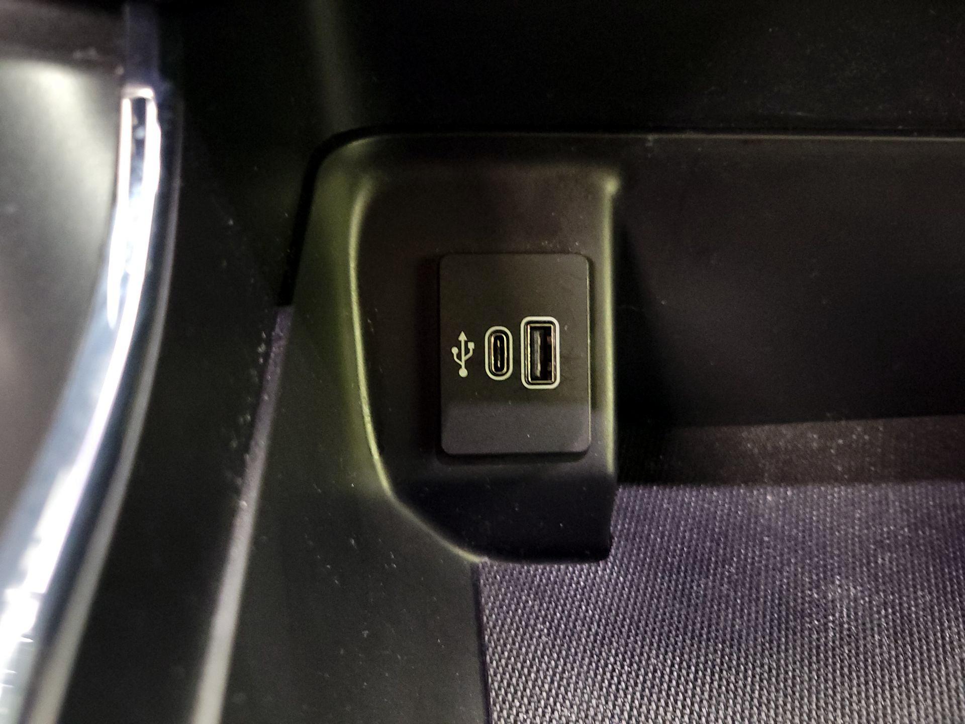 Thumbnail: 2025 Ford F-150 - 18