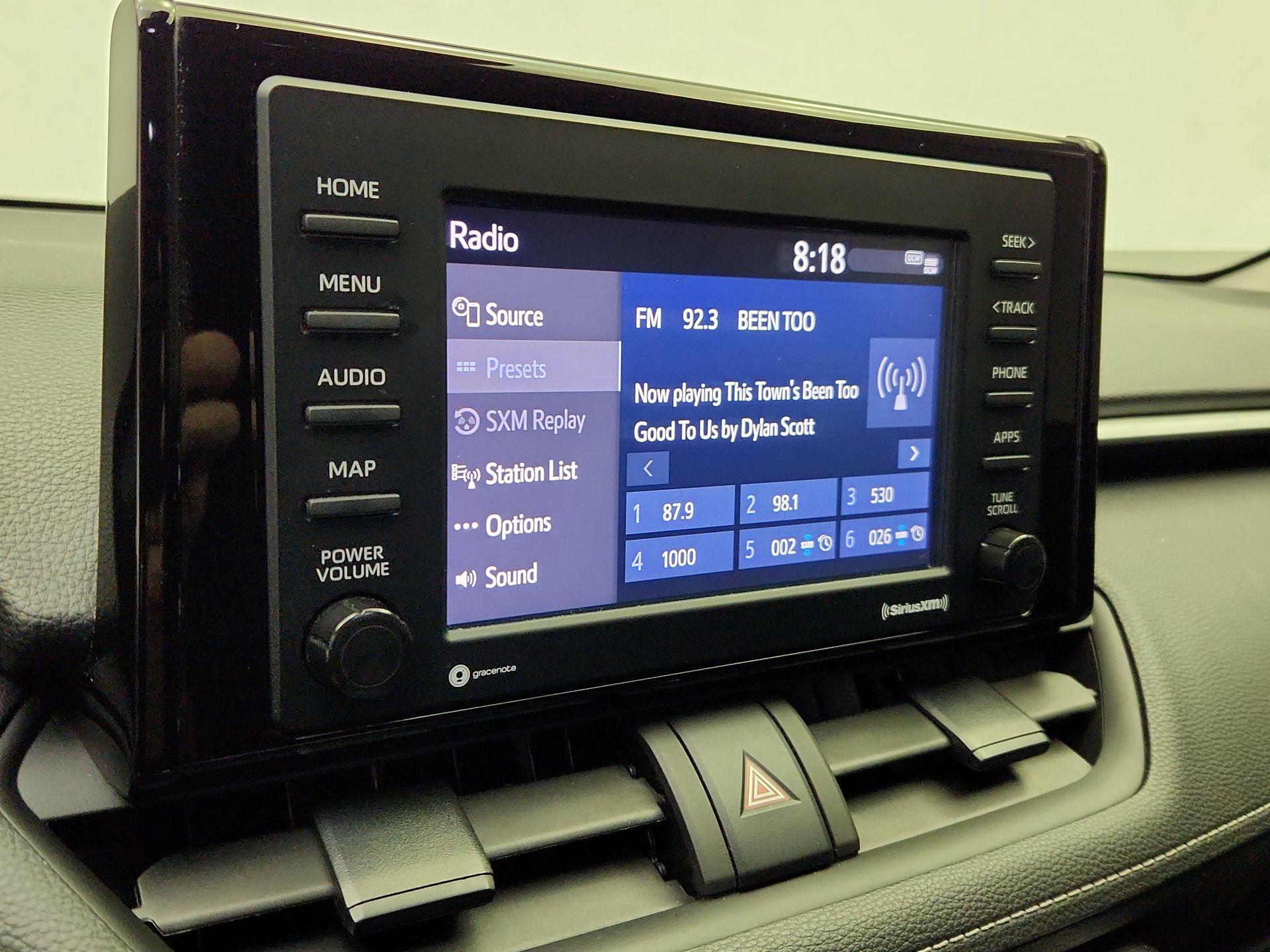 Thumbnail: 2021 Toyota RAV4 - 15