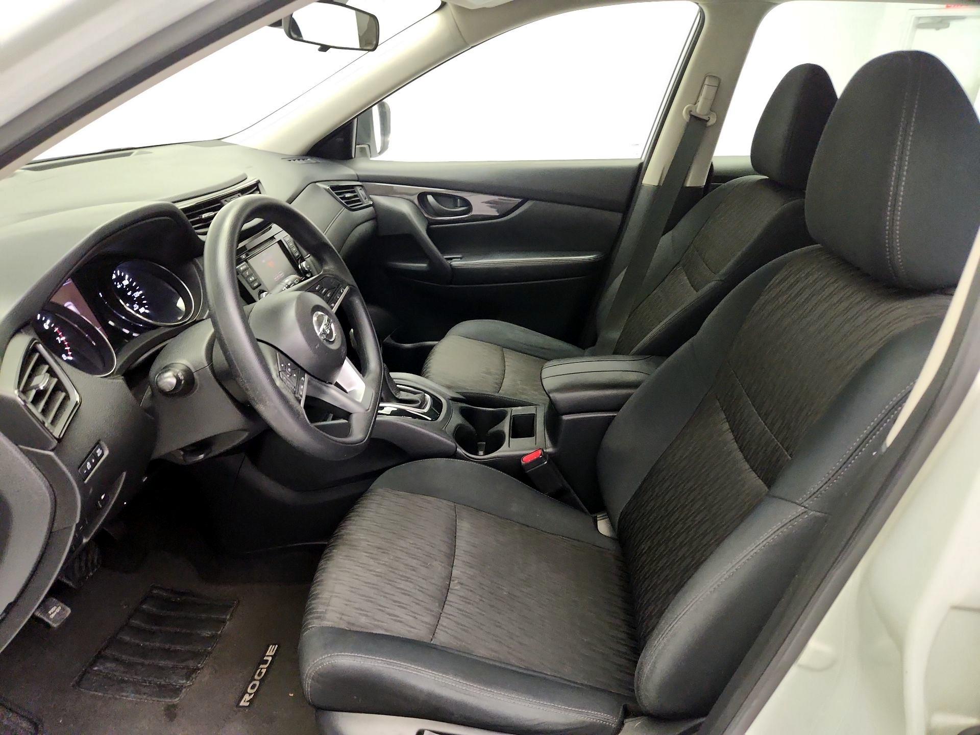 Thumbnail: 2019 Nissan Rogue - 11