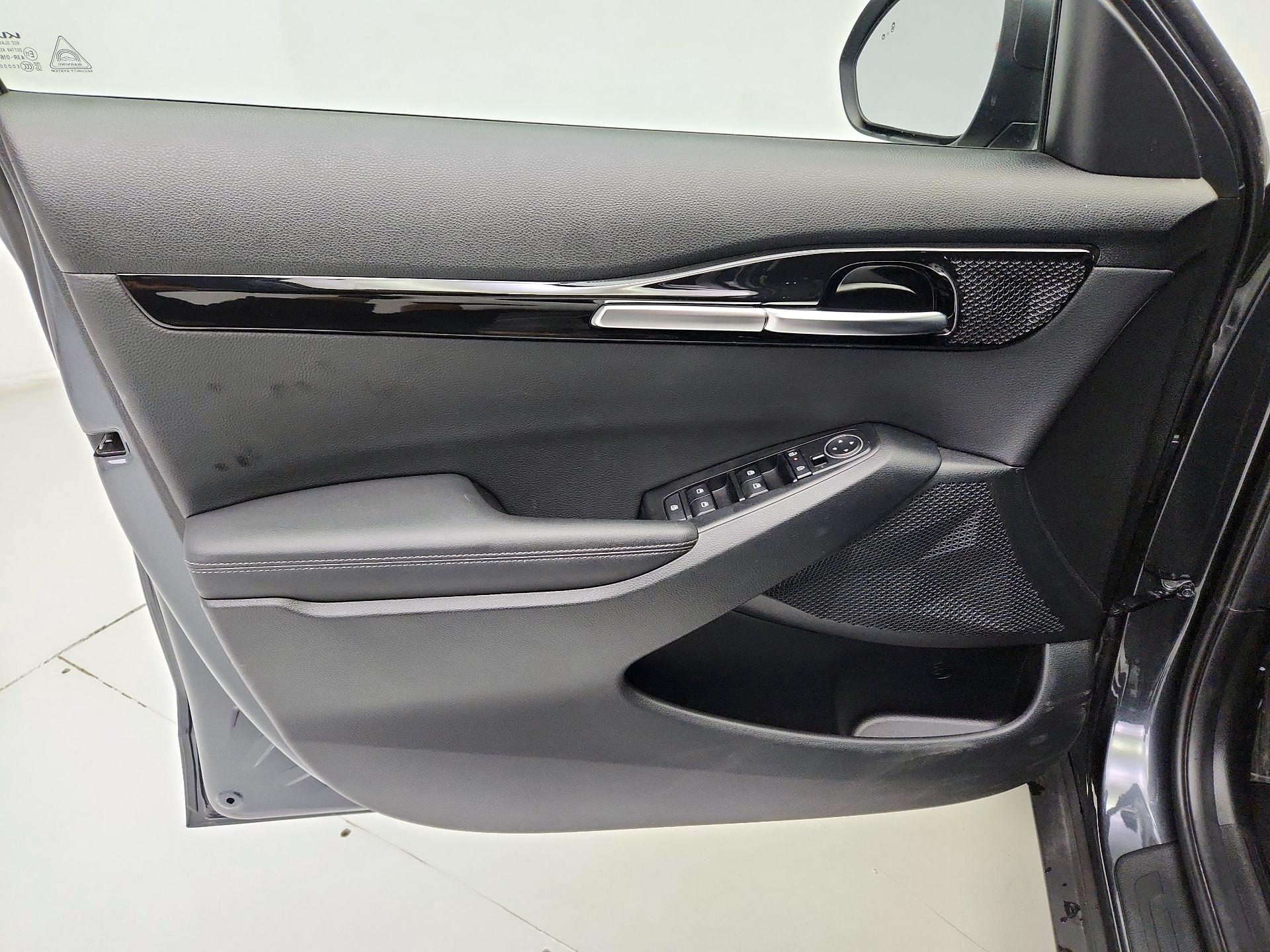 Thumbnail: 2025 Kia Seltos - 12