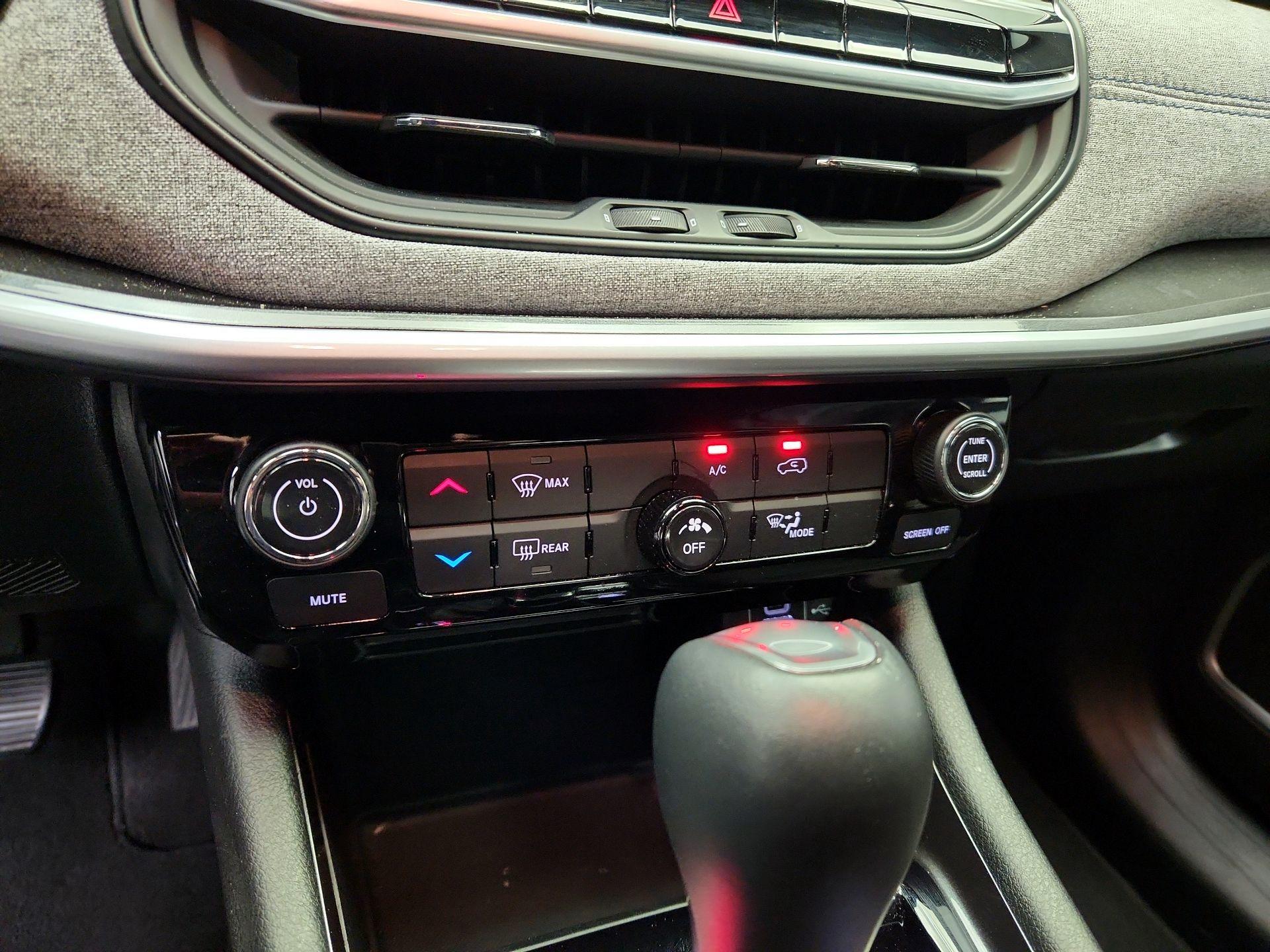 Thumbnail: 2025 Jeep Compass - 16