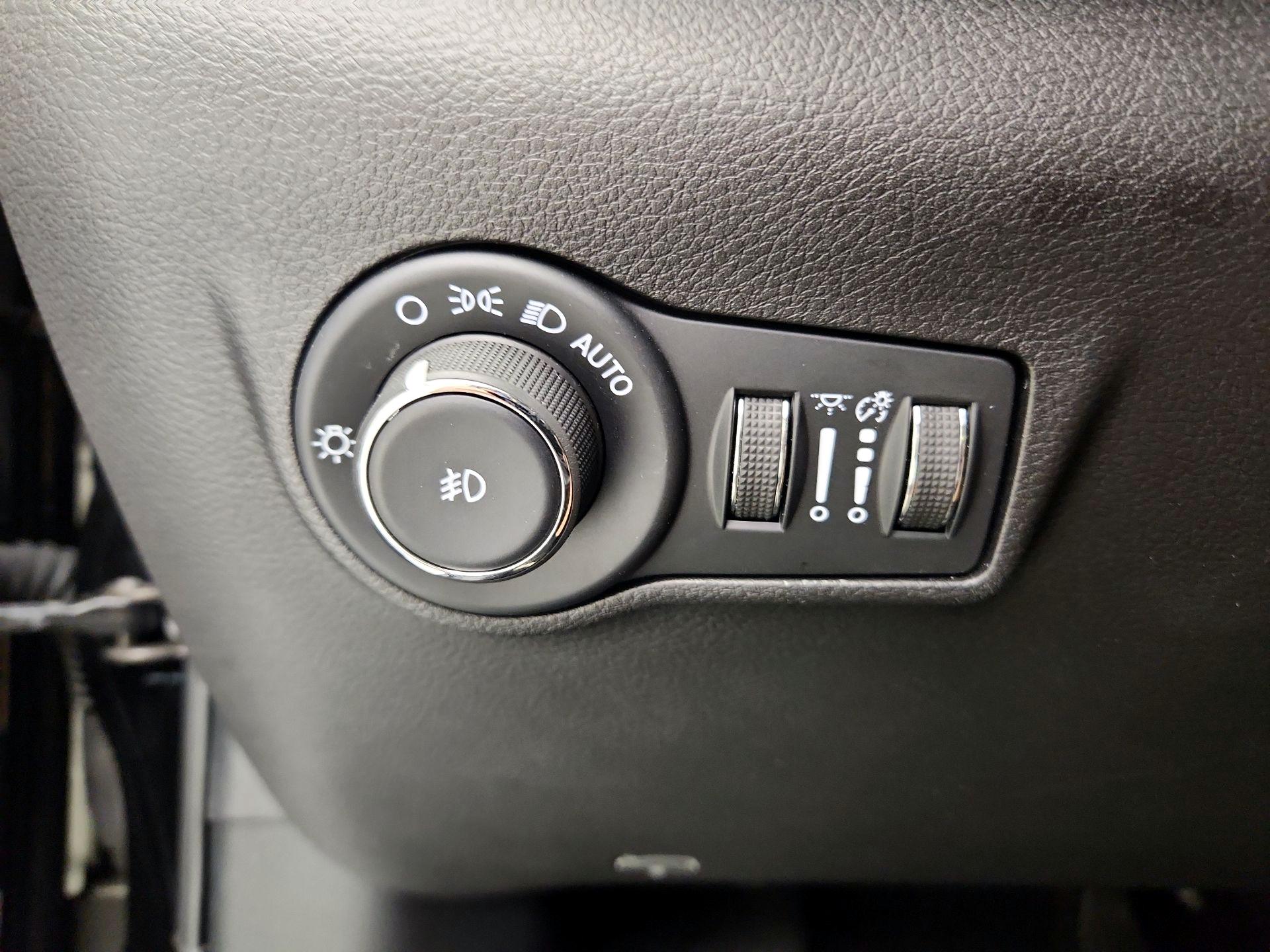 Thumbnail: 2025 Jeep Compass - 13