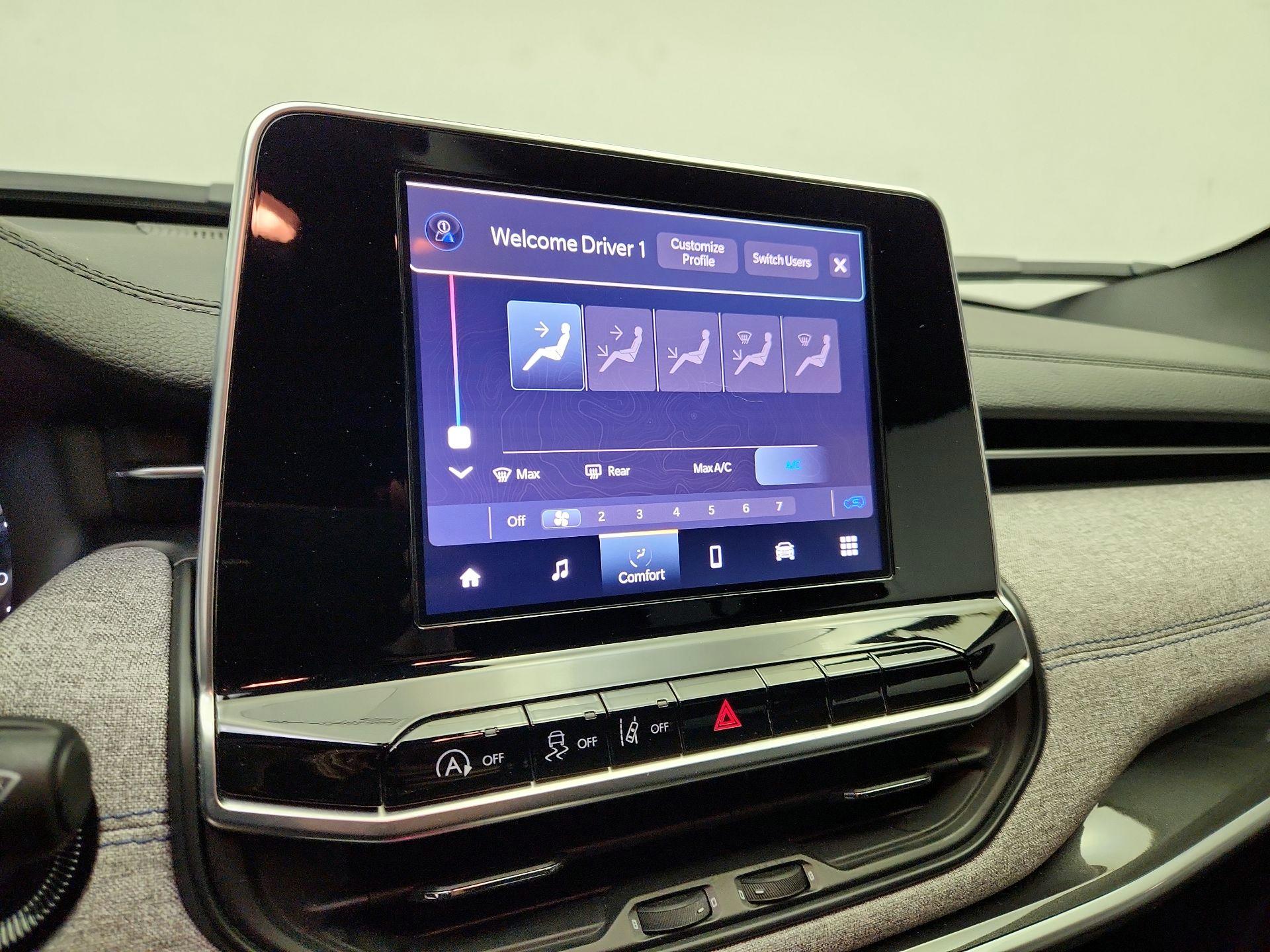 Thumbnail: 2025 Jeep Compass - 16