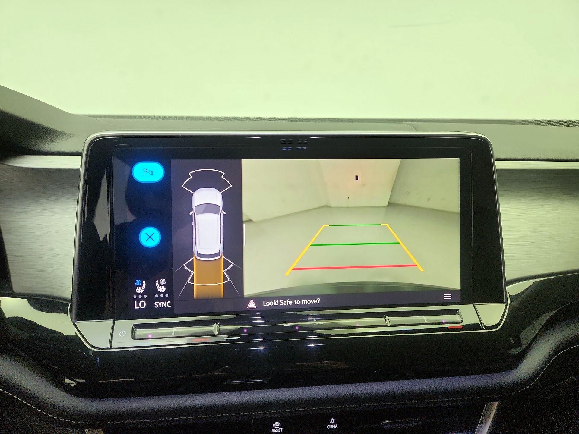 Thumbnail: 2025 Volkswagen Atlas - 15