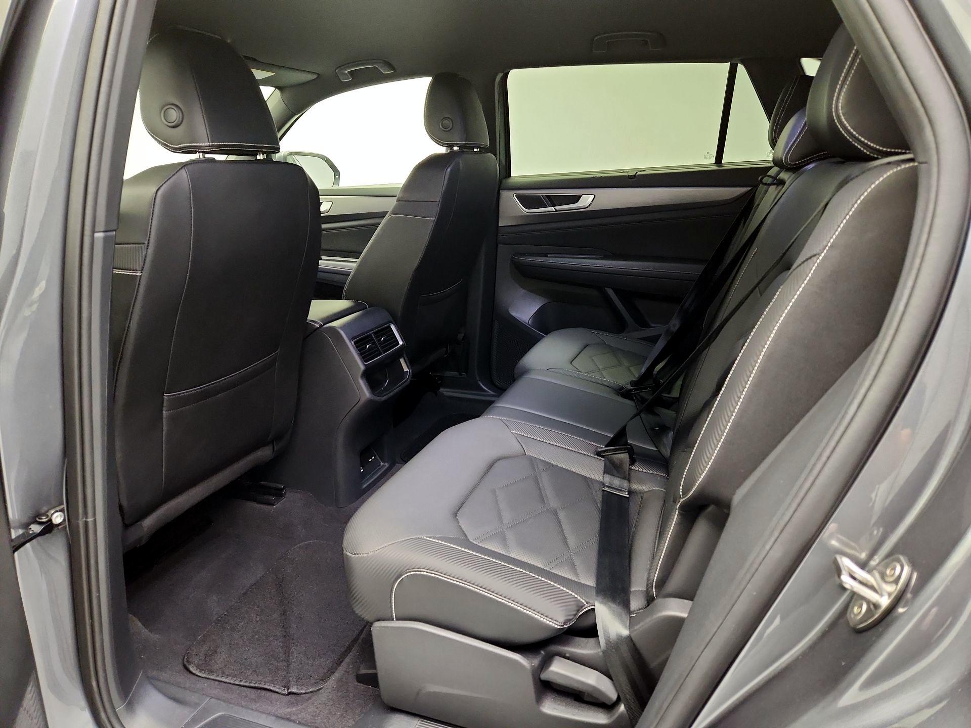 Thumbnail: 2025 Volkswagen Atlas - 20