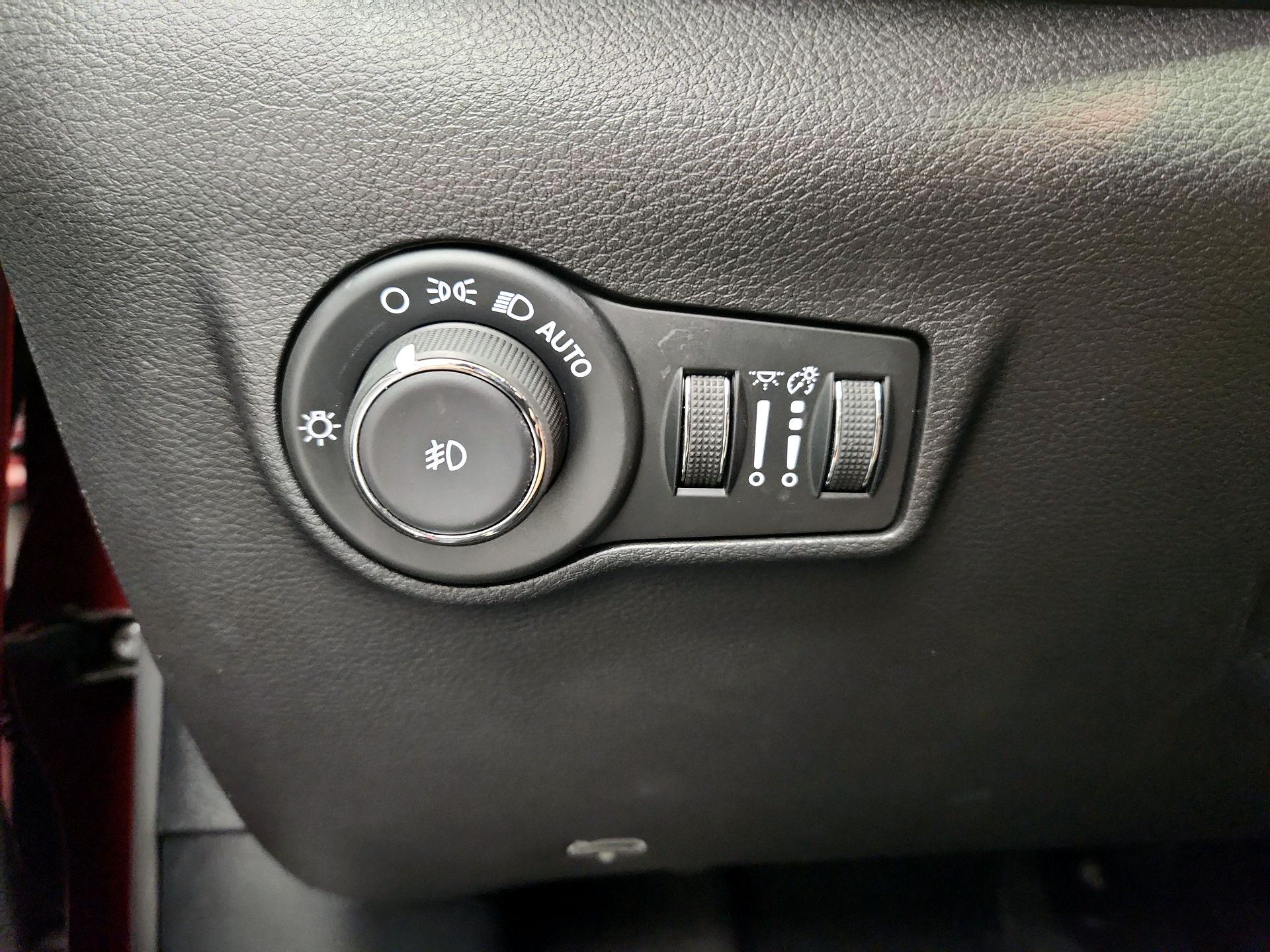 Thumbnail: 2025 Jeep Compass - 13