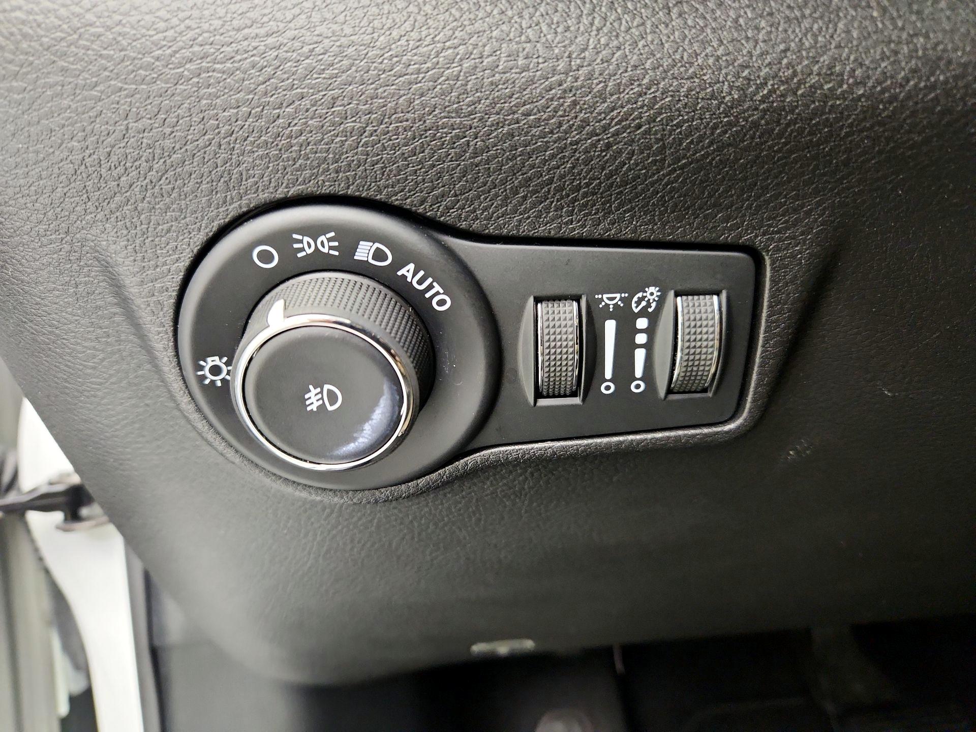 Thumbnail: 2025 Jeep Compass - 13