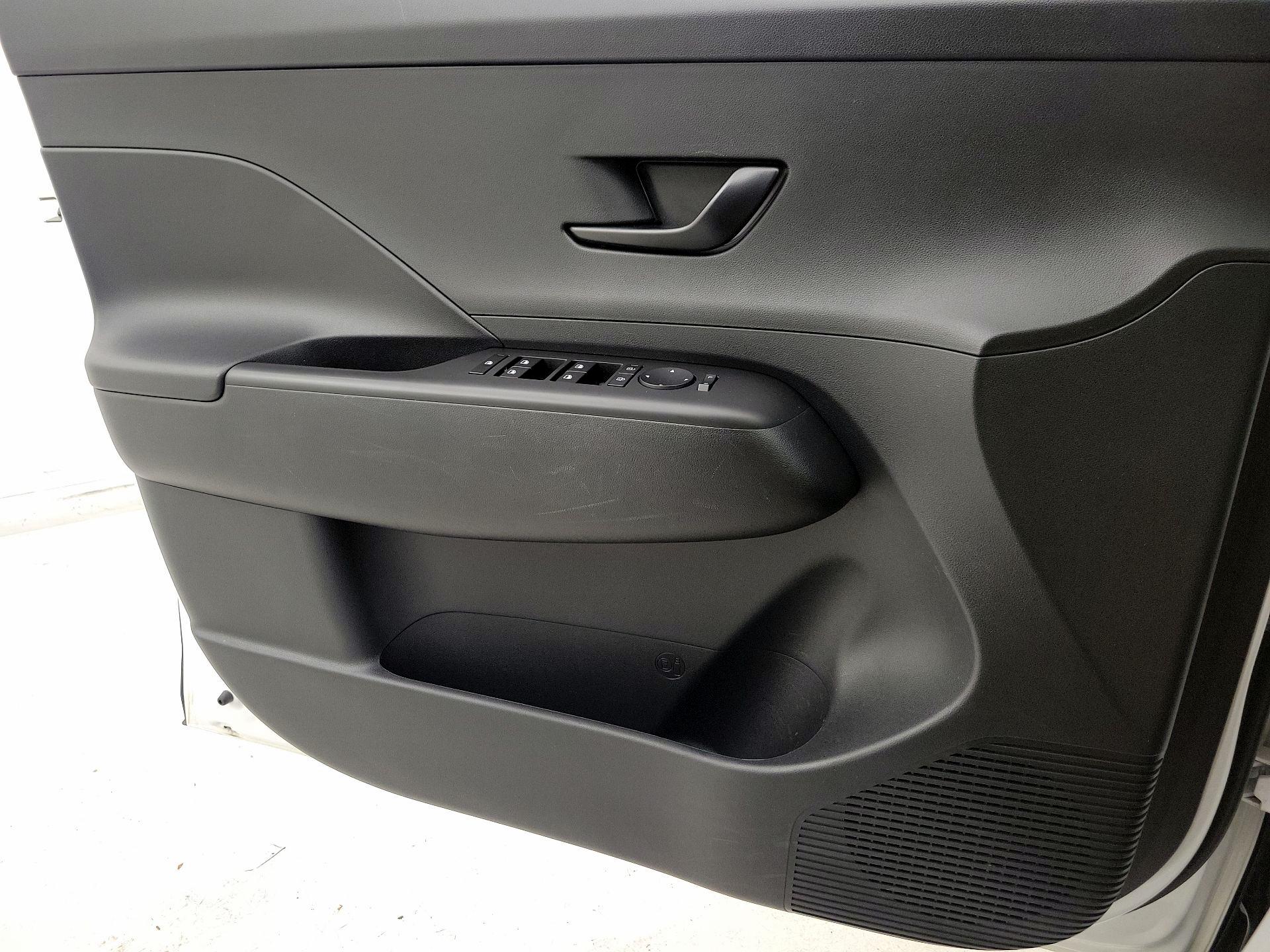 Thumbnail: 2025 Hyundai Kona - 12