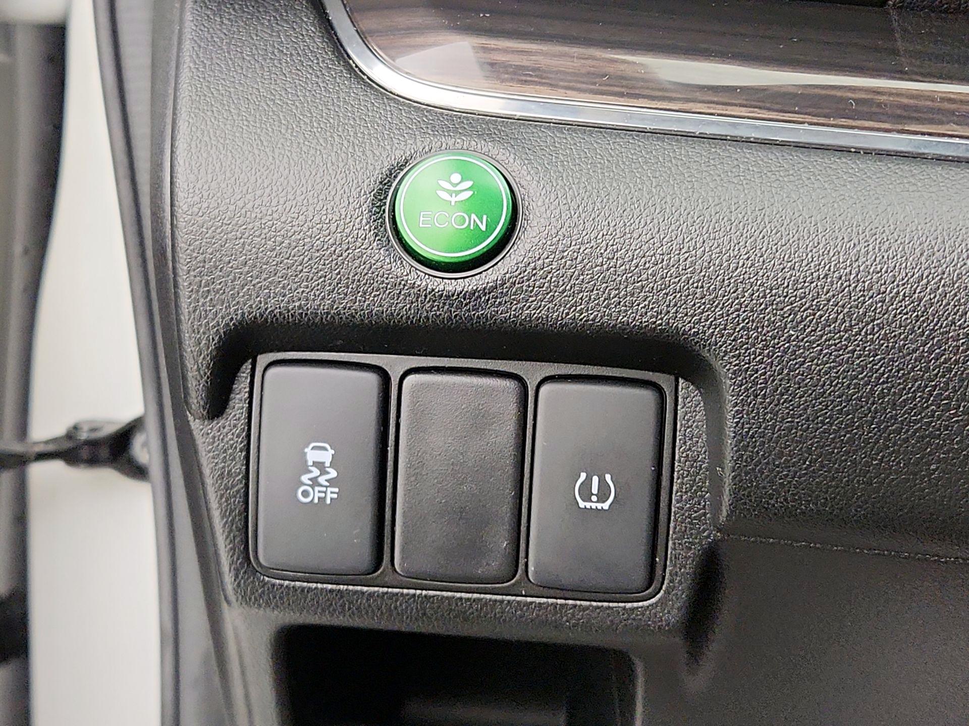 Thumbnail: 2015 Honda CR-V - 13