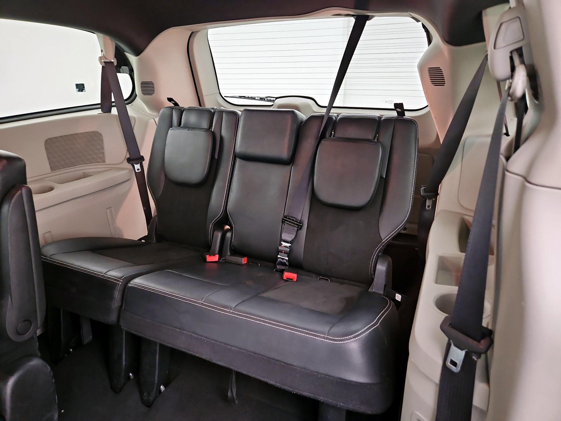 Thumbnail: 2019 Dodge Grand Caravan - 20