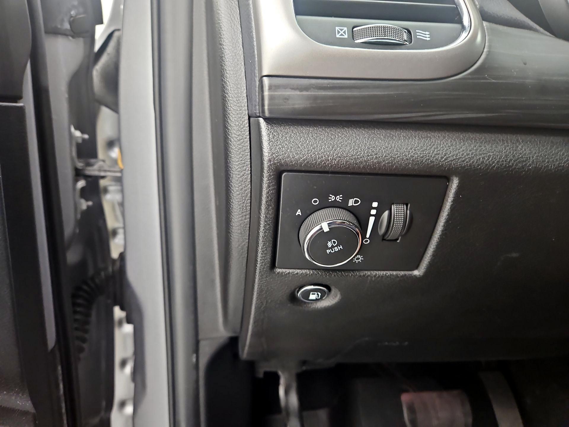 Thumbnail: 2021 Jeep Grand Cherokee - 13