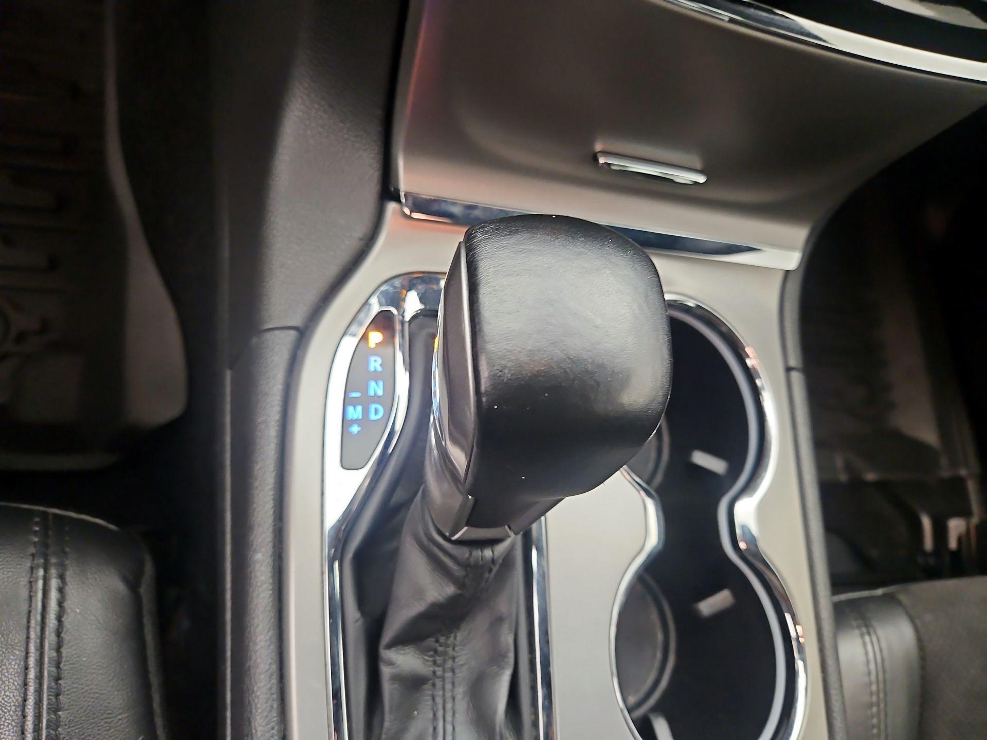 Thumbnail: 2021 Jeep Grand Cherokee - 17