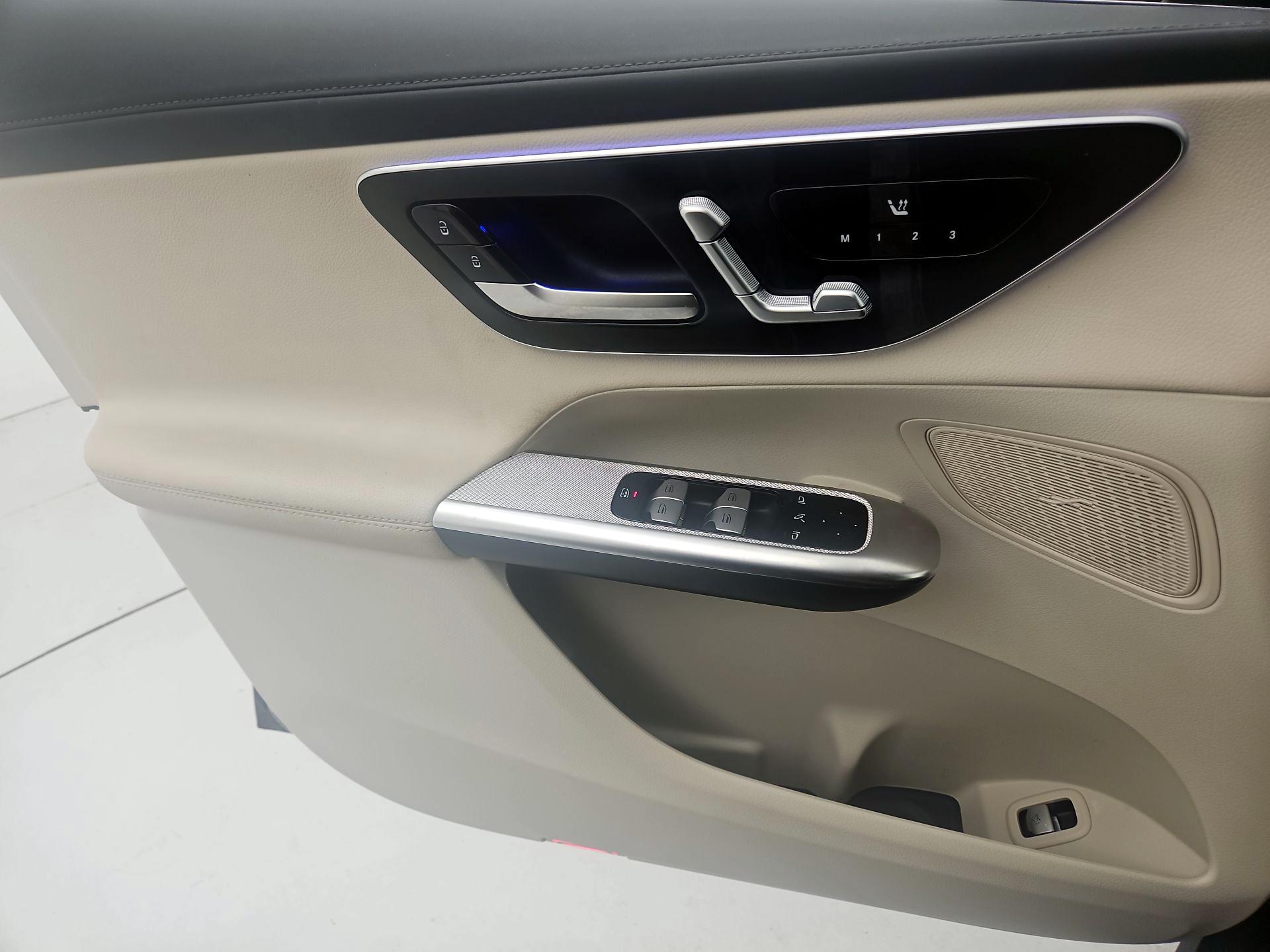 Thumbnail: 2024 Mercedes-Benz GLC - 12