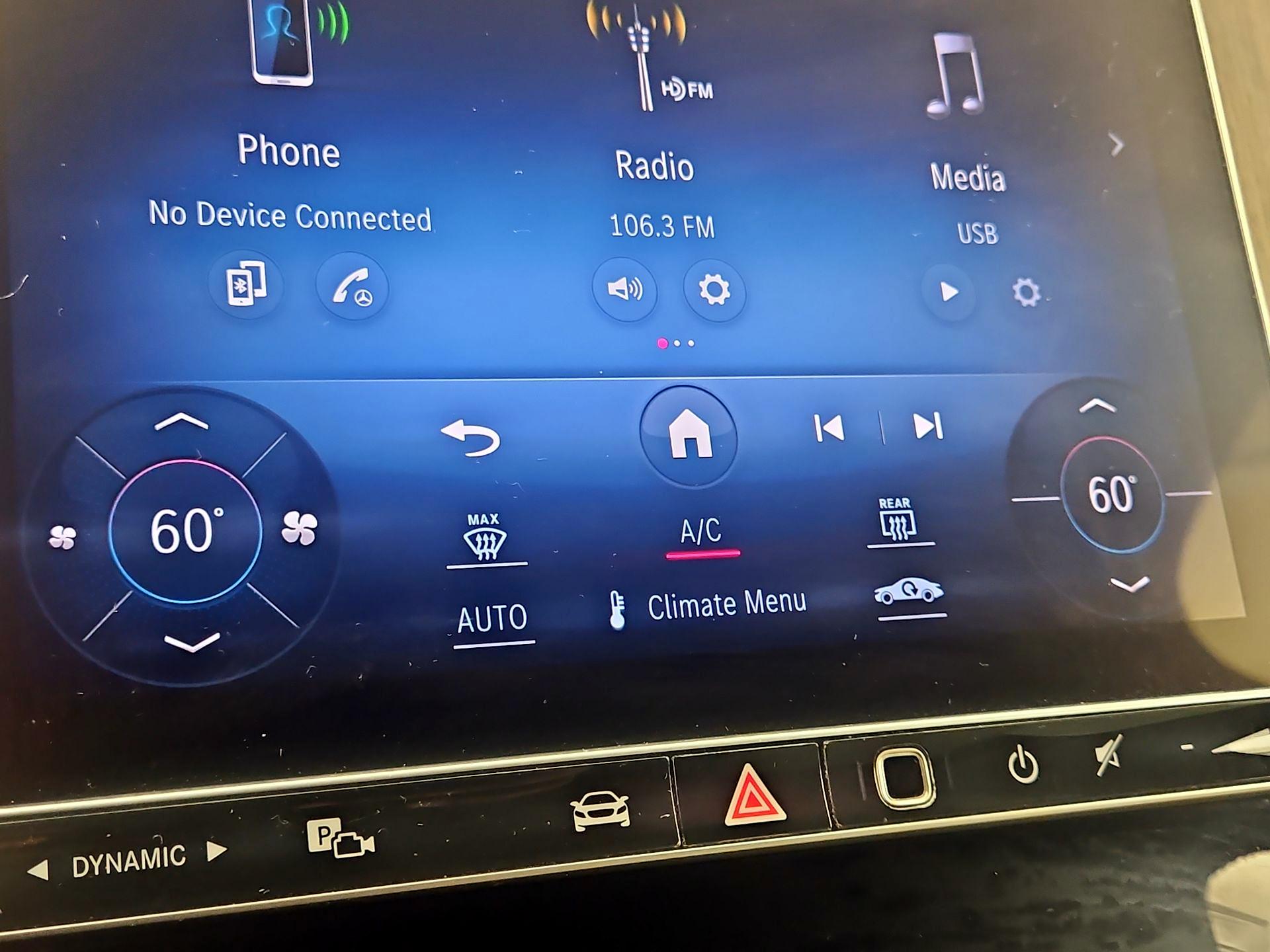 Thumbnail: 2024 Mercedes-Benz GLC - 16