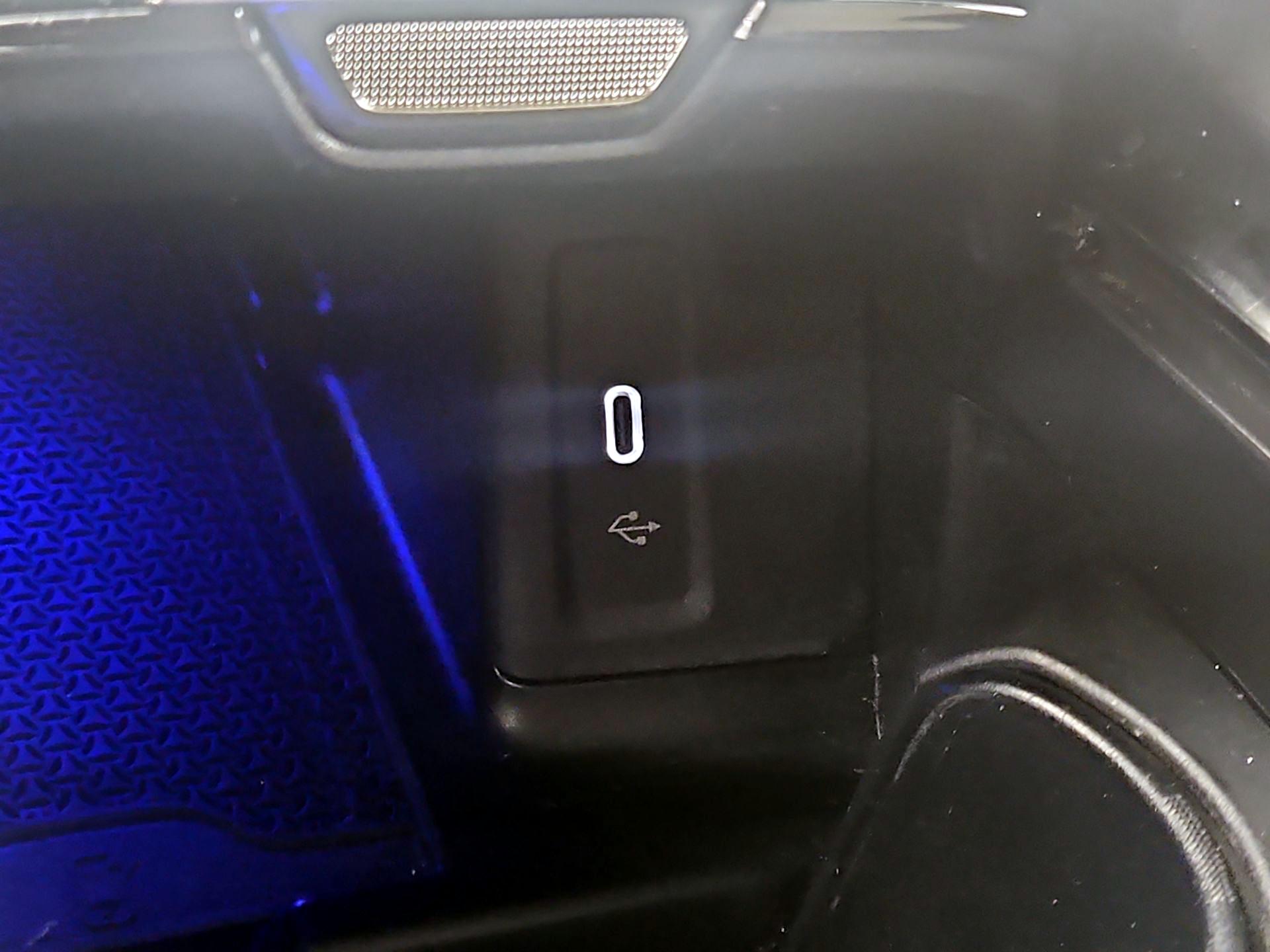 Thumbnail: 2024 Mercedes-Benz GLC - 18