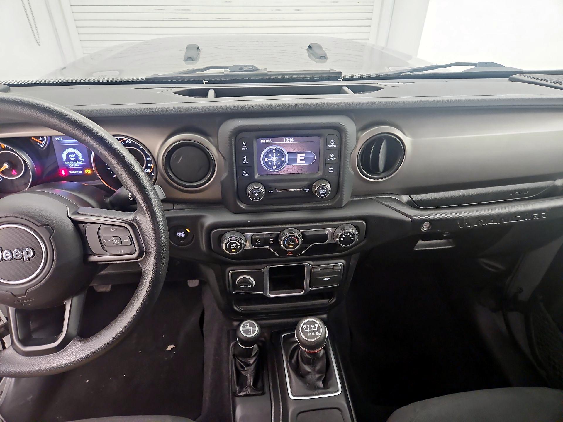 Thumbnail: 2021 Jeep Wrangler - 9