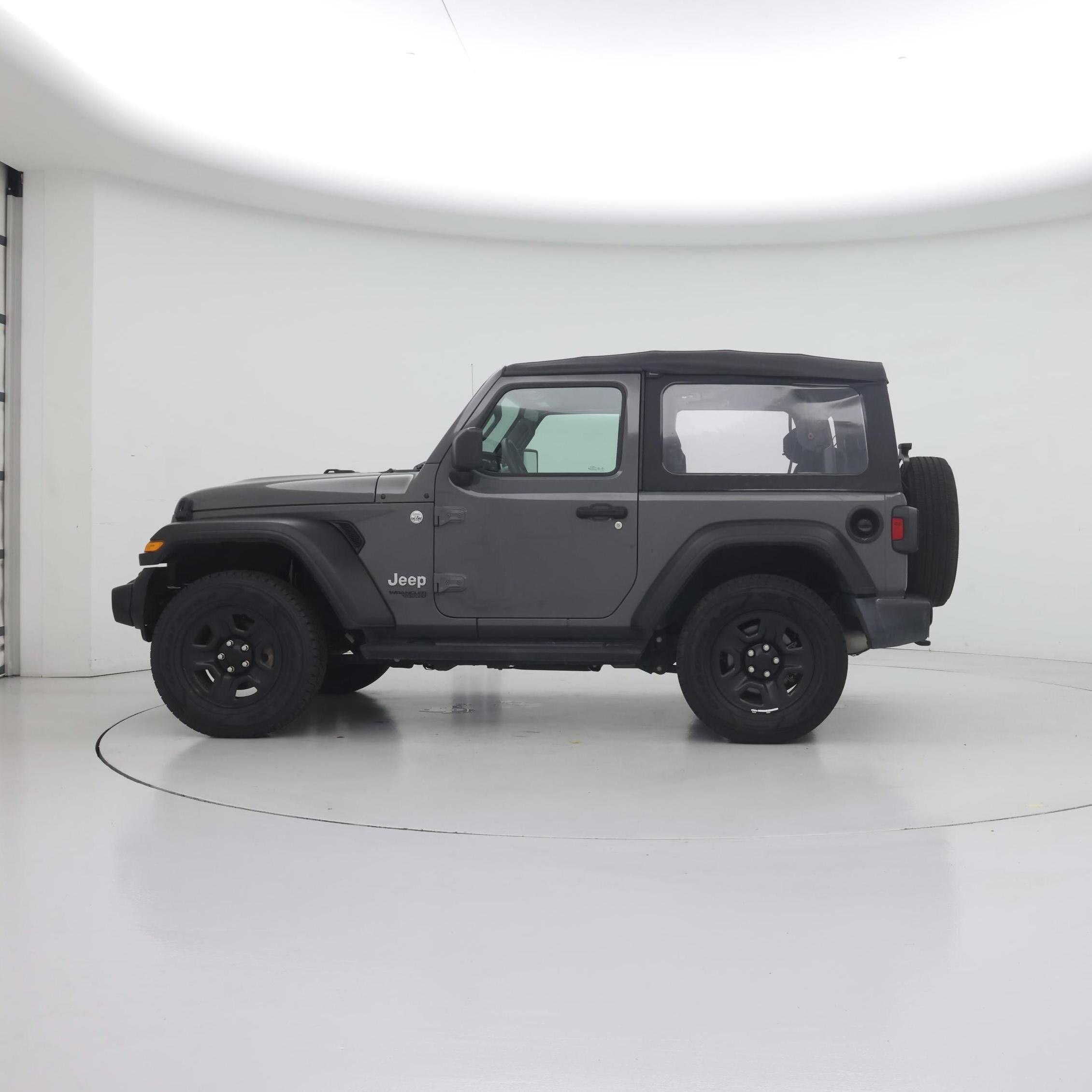 Thumbnail: 2021 Jeep Wrangler - 5