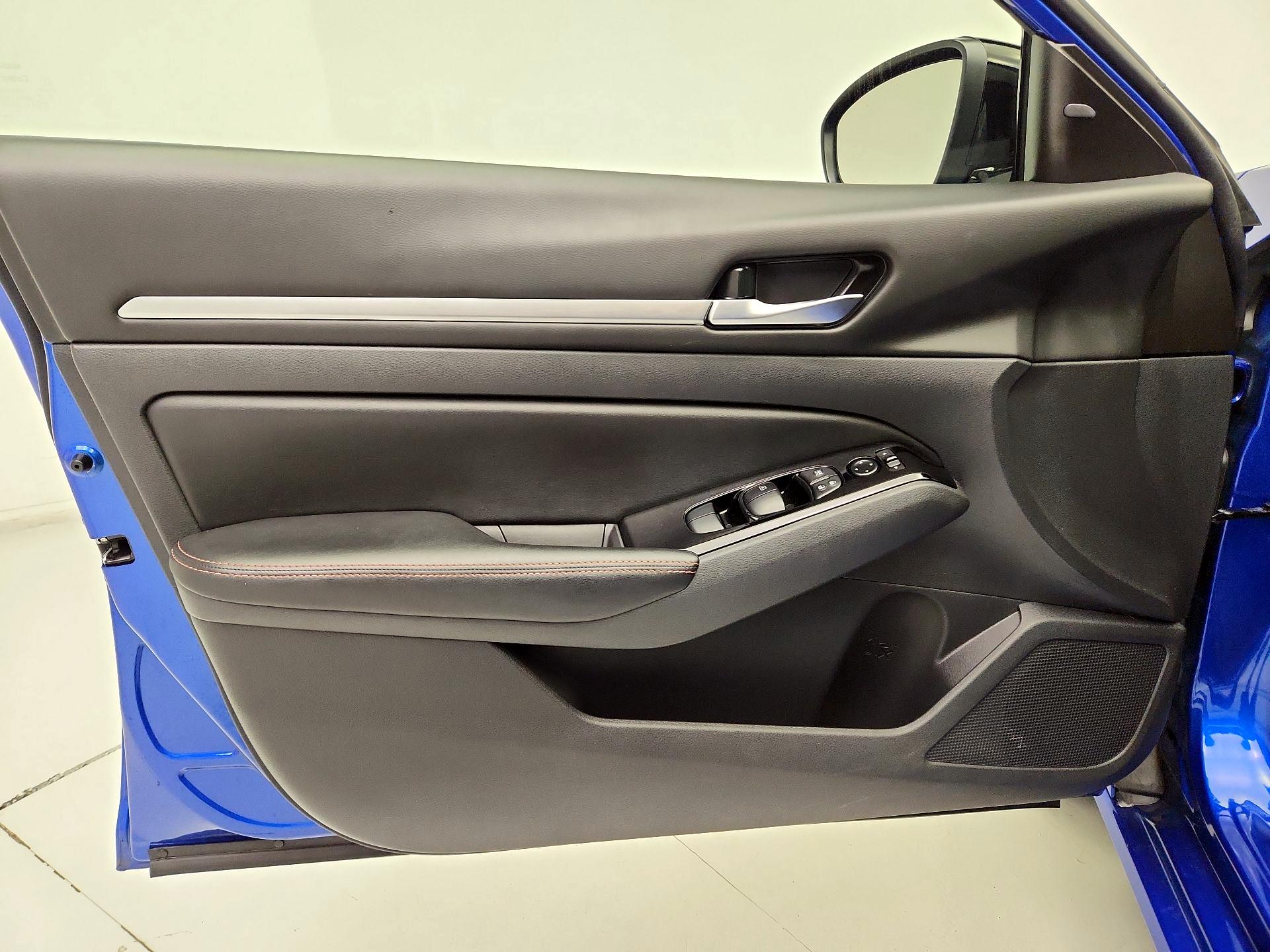 Thumbnail: 2025 Nissan Altima - 12