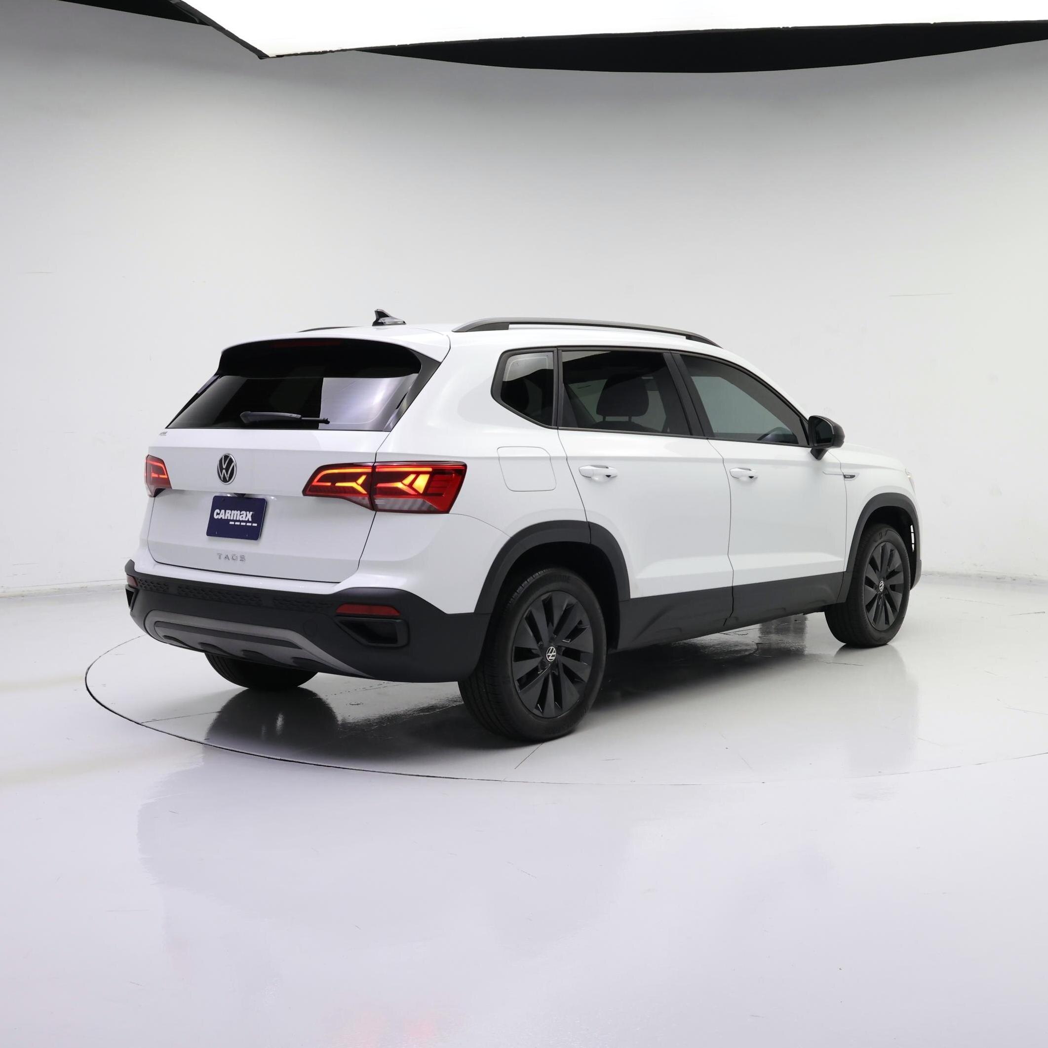 Thumbnail: 2024 Volkswagen Taos - 8