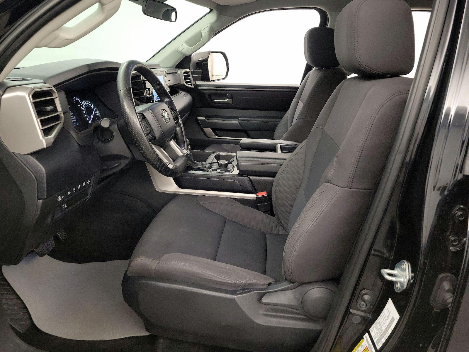 2024 Toyota Tundra SR5 - Photo 12