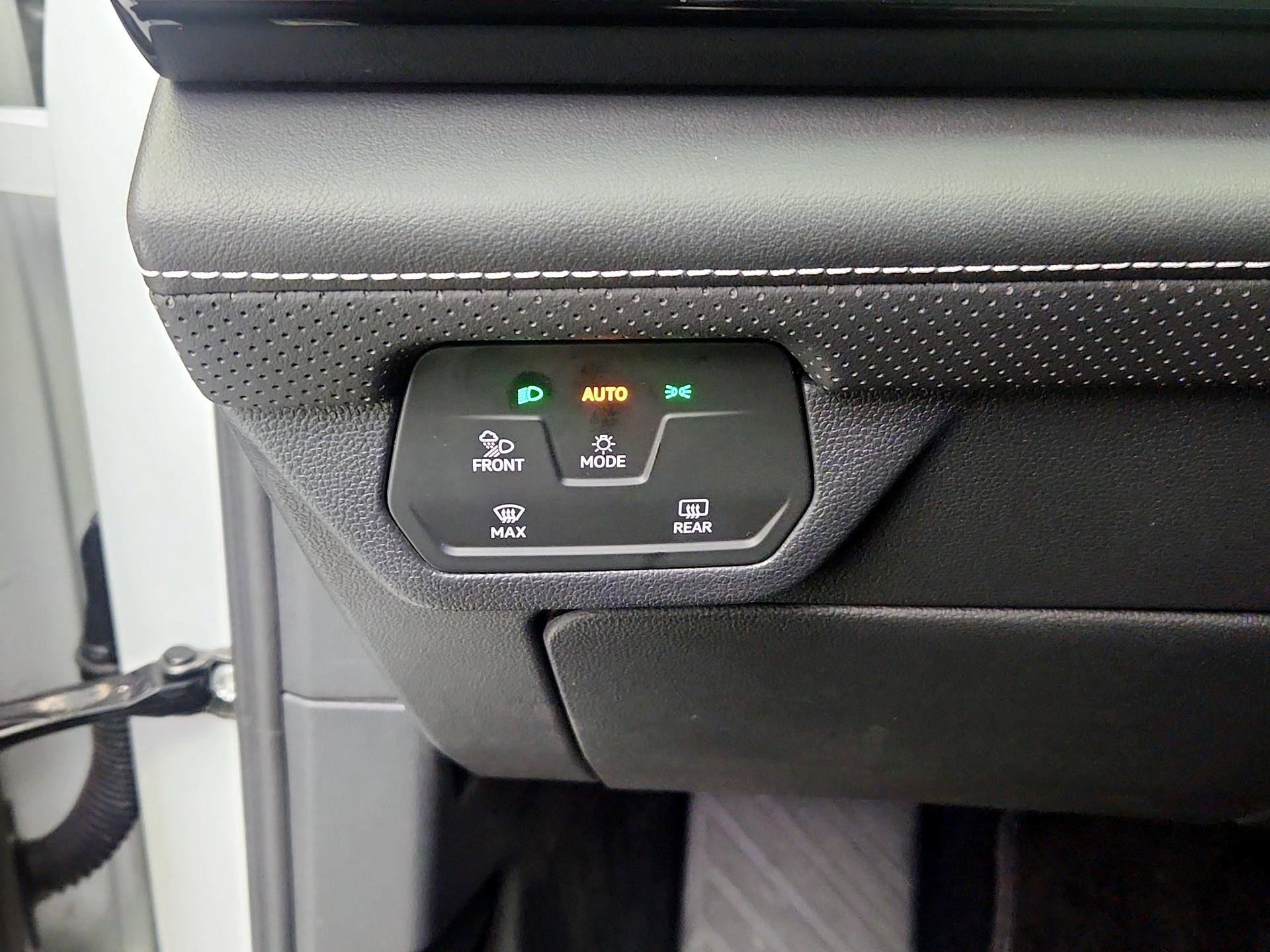 Thumbnail: 2025 Volkswagen Atlas - 13