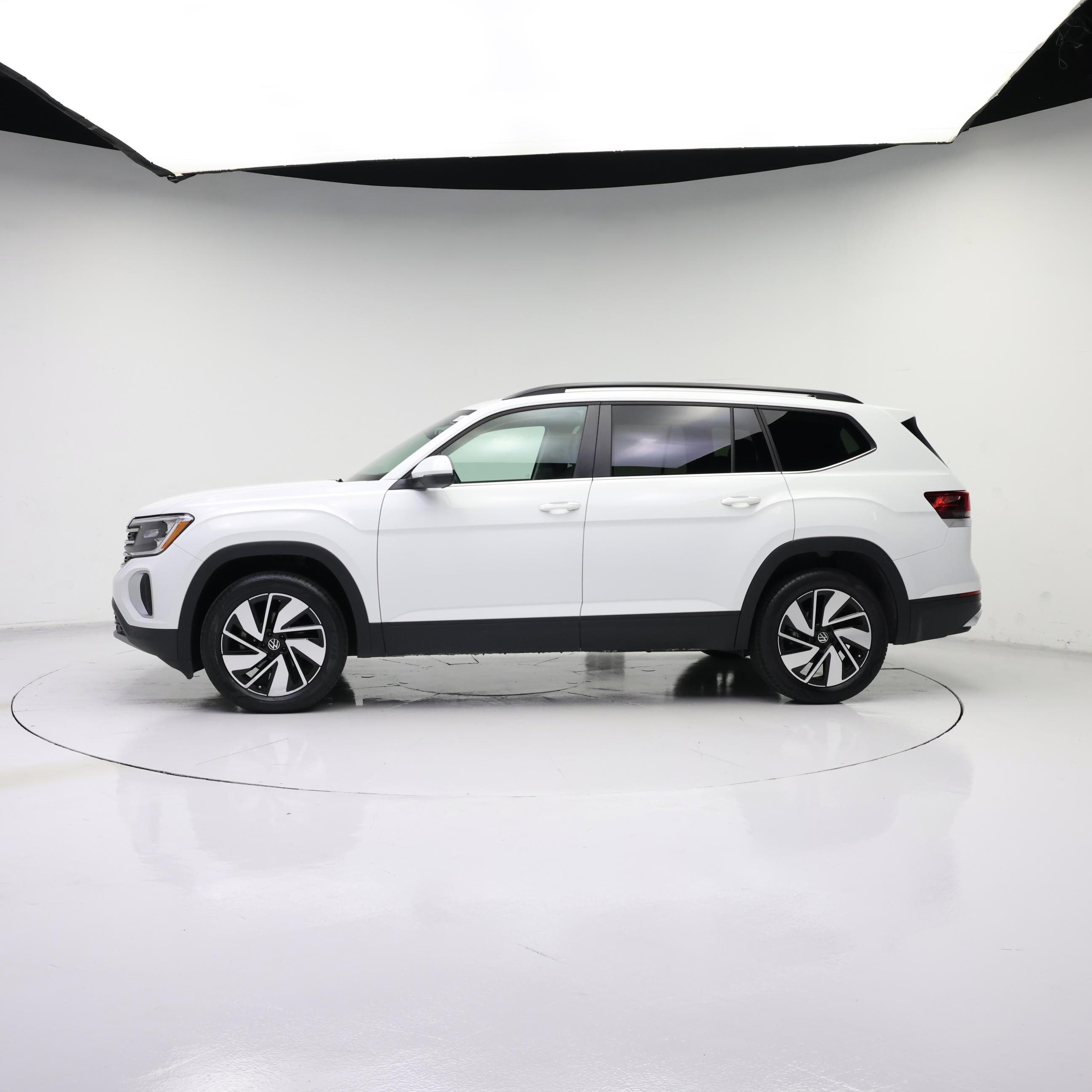 Thumbnail: 2025 Volkswagen Atlas - 3
