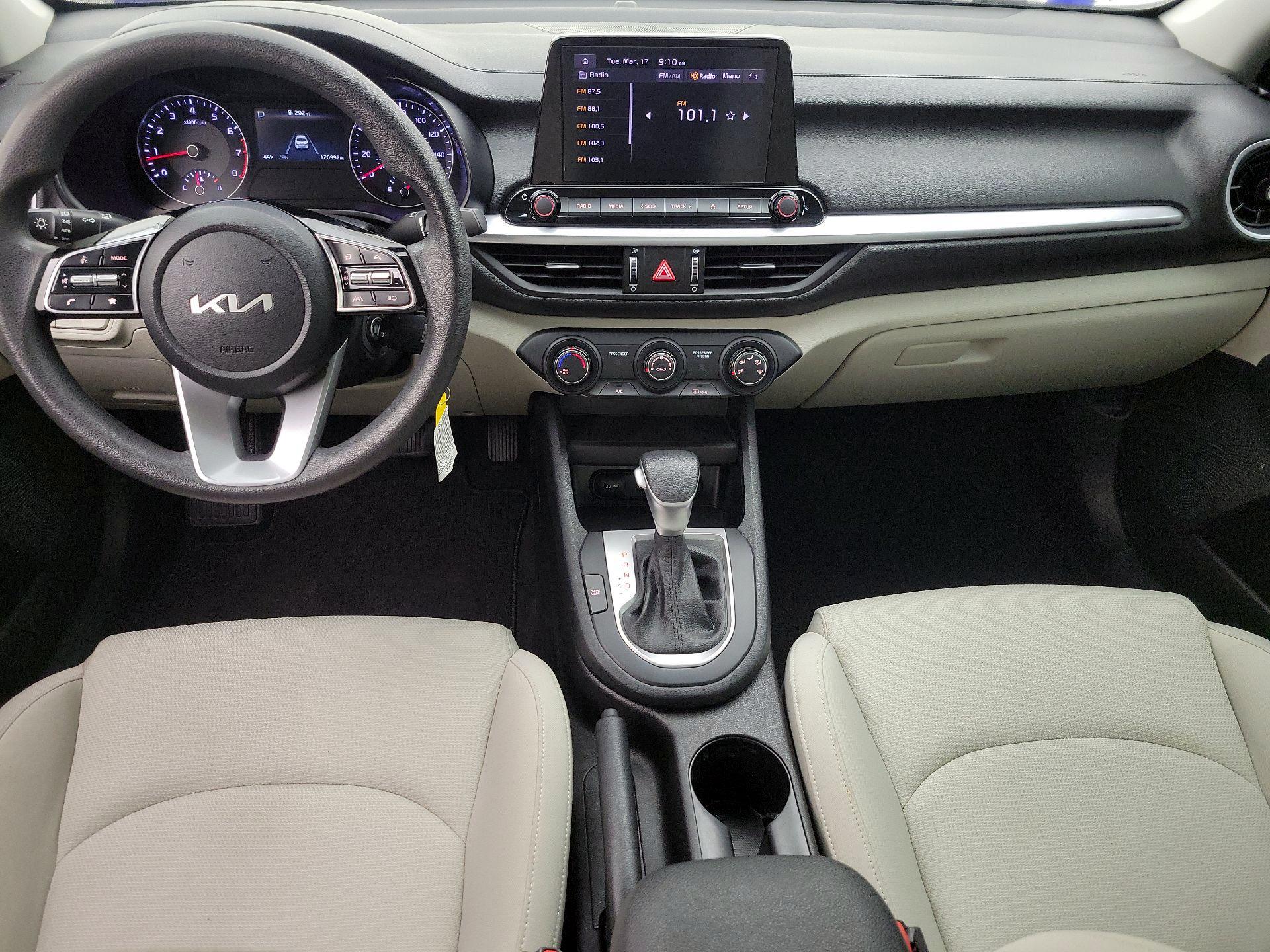 Thumbnail: 2023 Kia Forte - 9