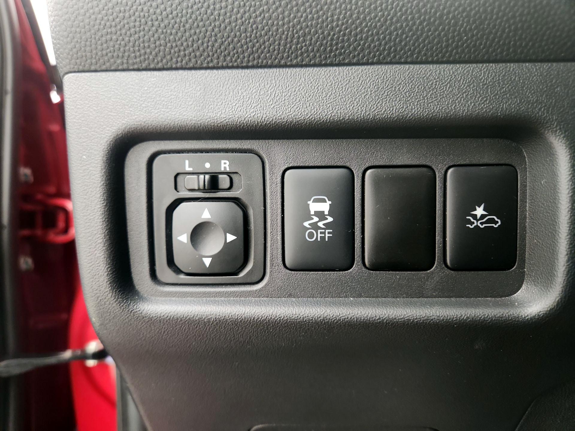 Thumbnail: 2023 Mitsubishi Mirage G4 - 13