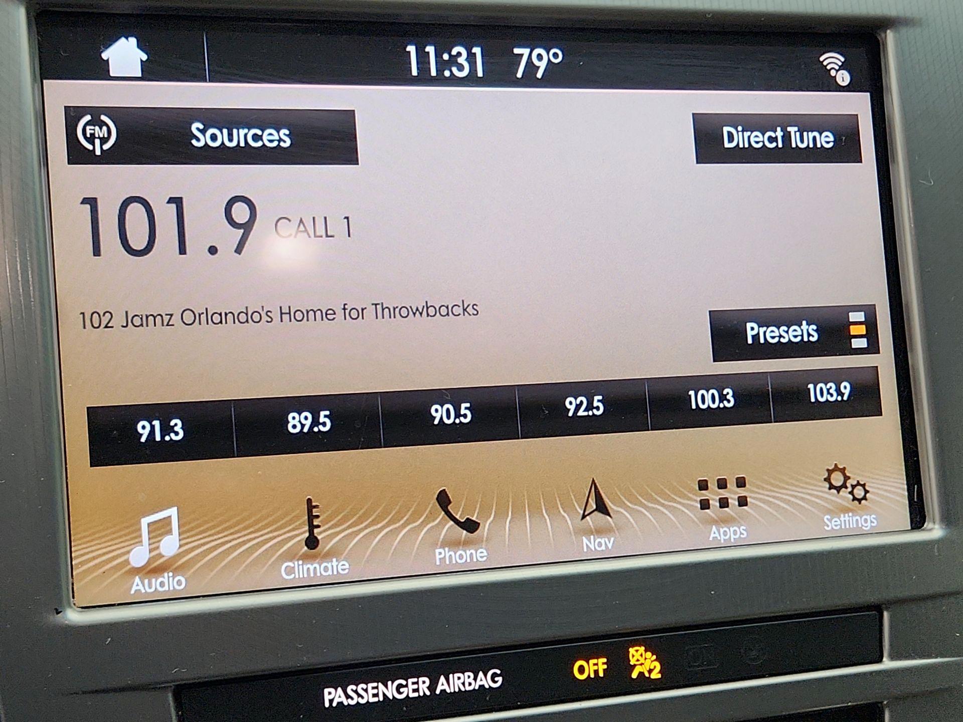 Thumbnail: 2017 Lincoln MKZ - 16