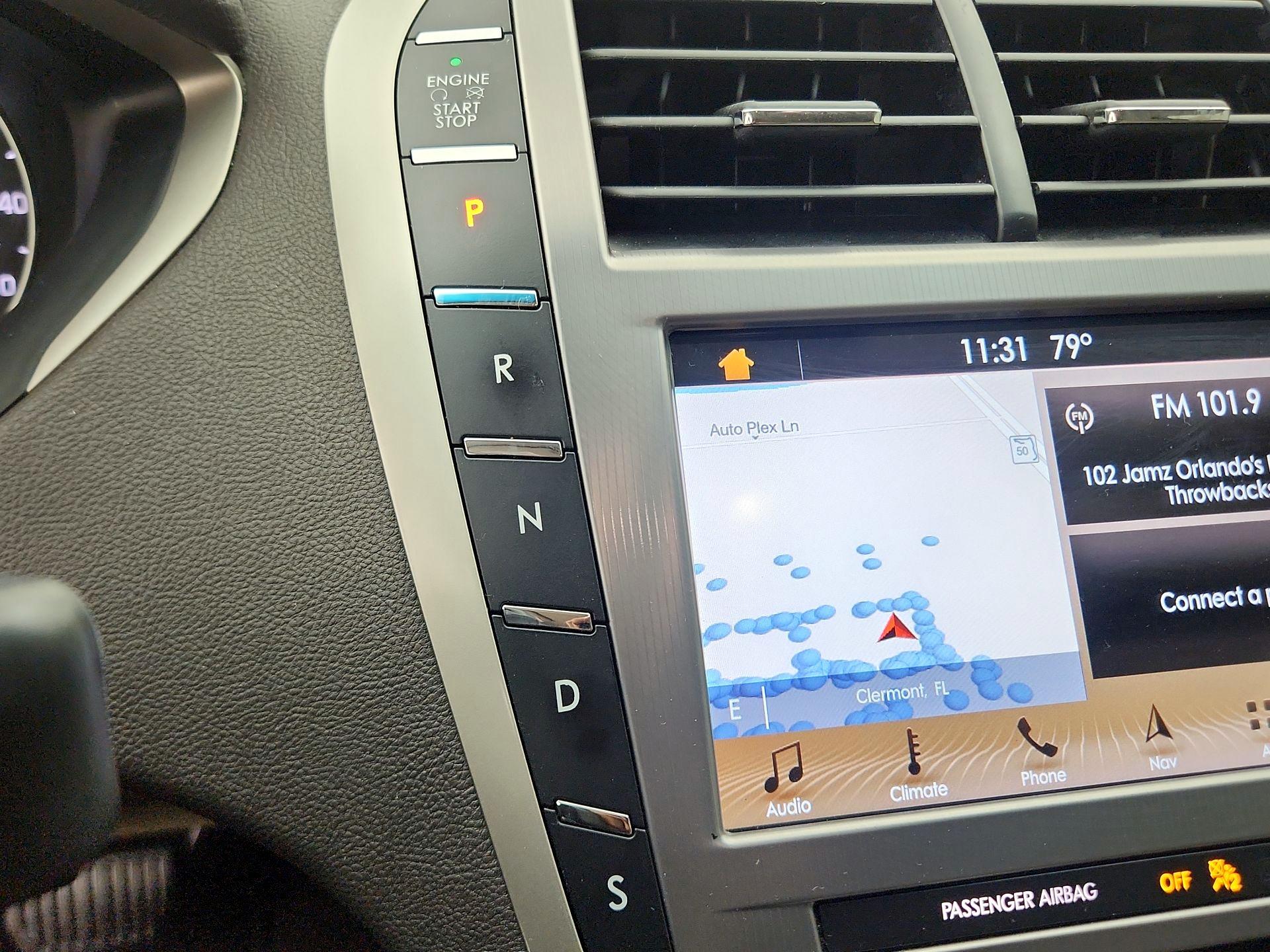 Thumbnail: 2017 Lincoln MKZ - 18