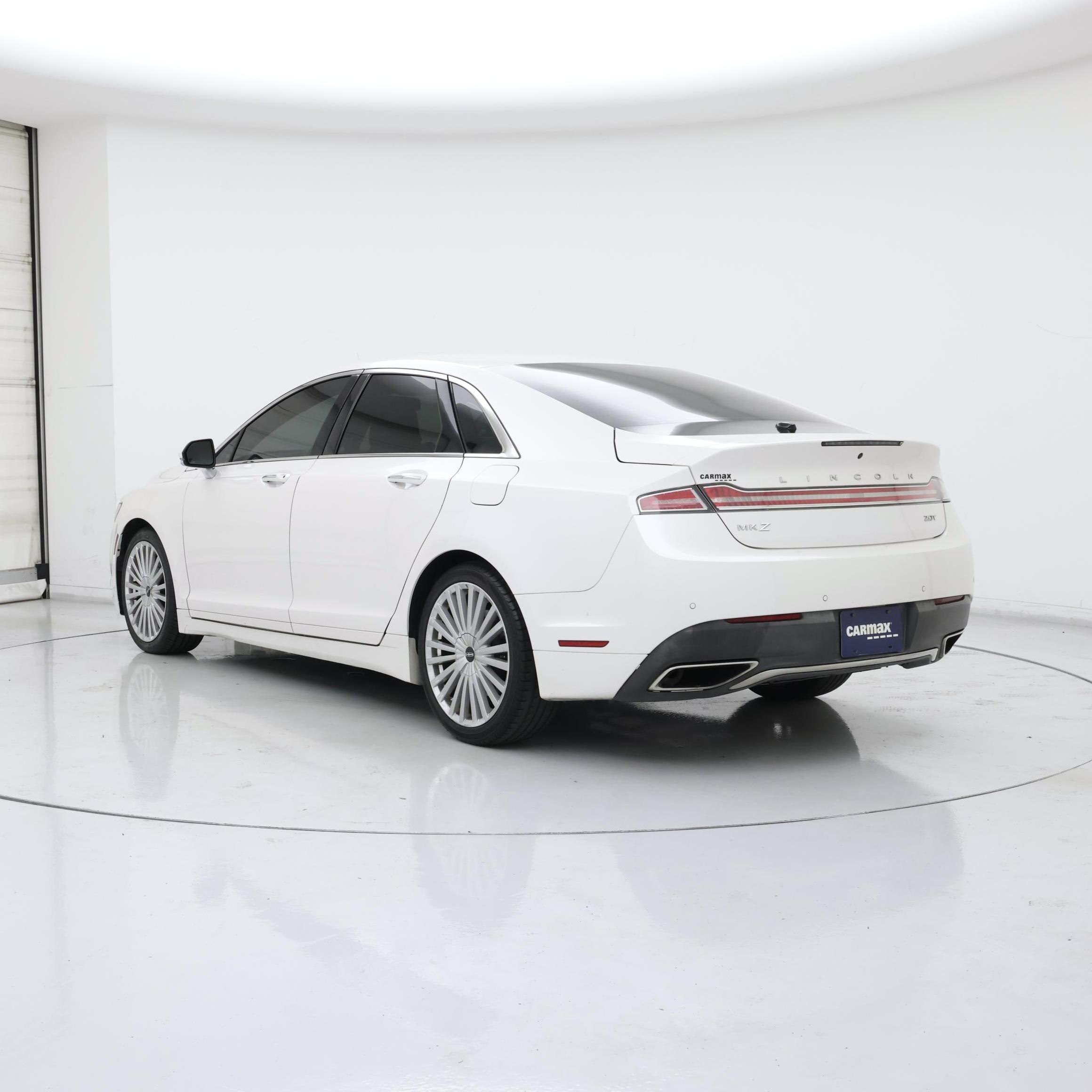 Thumbnail: 2017 Lincoln MKZ - 2