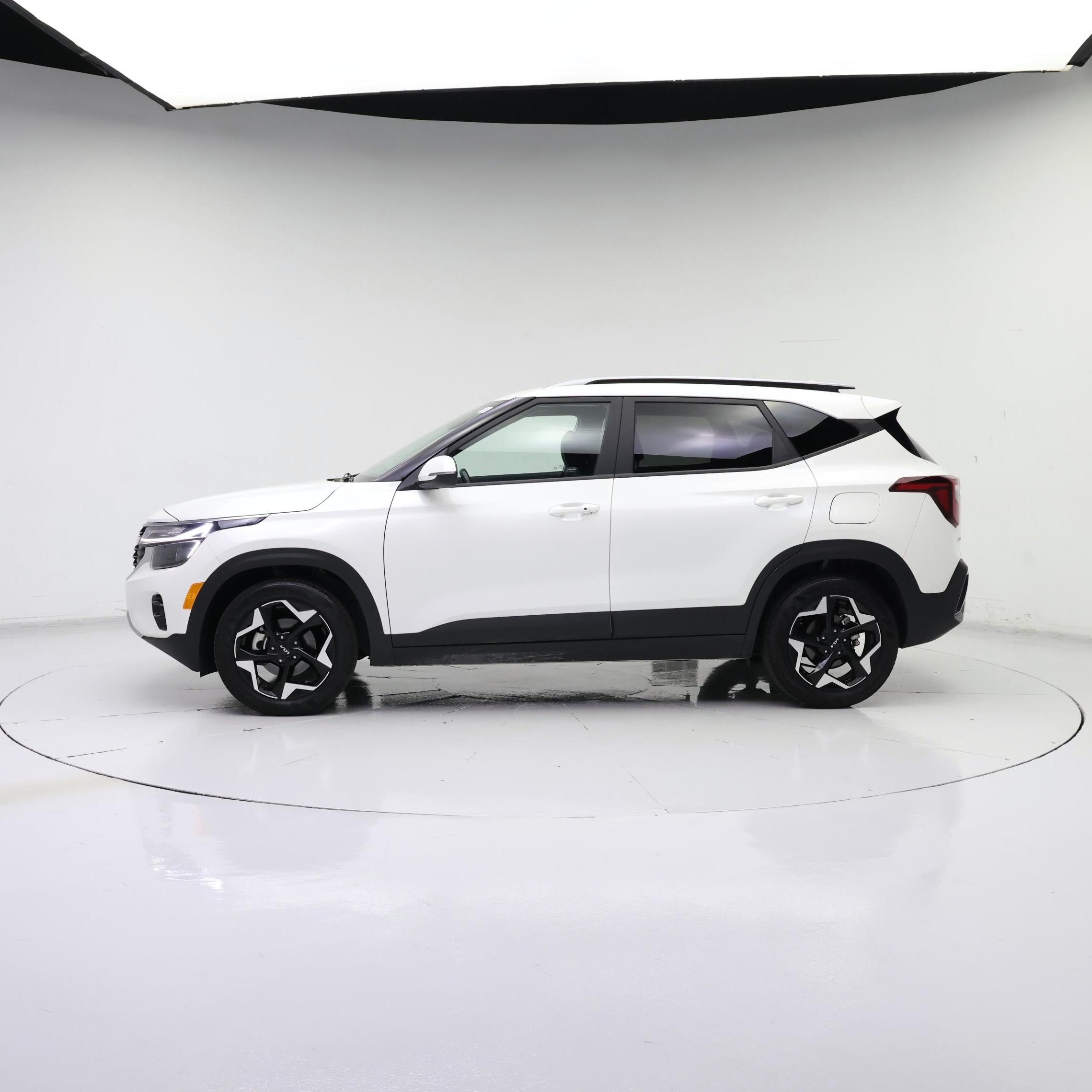 Thumbnail: 2025 Kia Seltos - 3