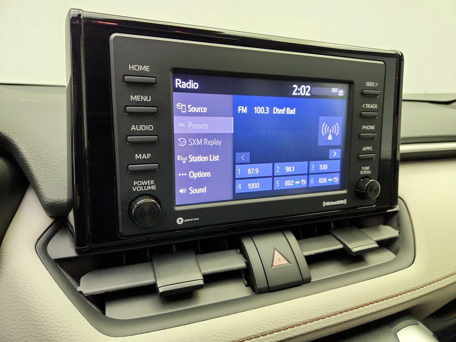 Thumbnail: 2021 Toyota RAV4 - 15