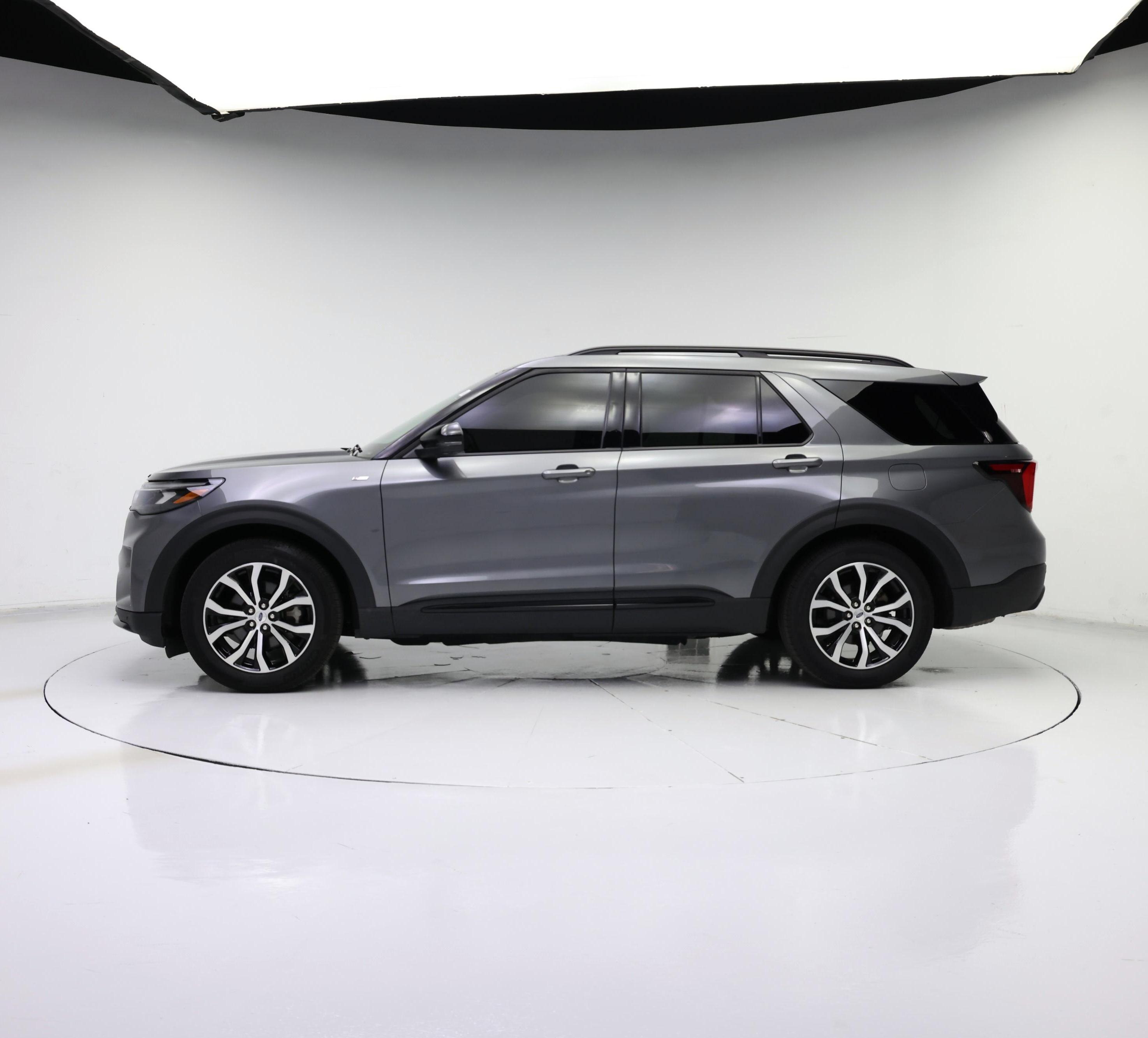 Thumbnail: 2025 Ford Explorer - 3