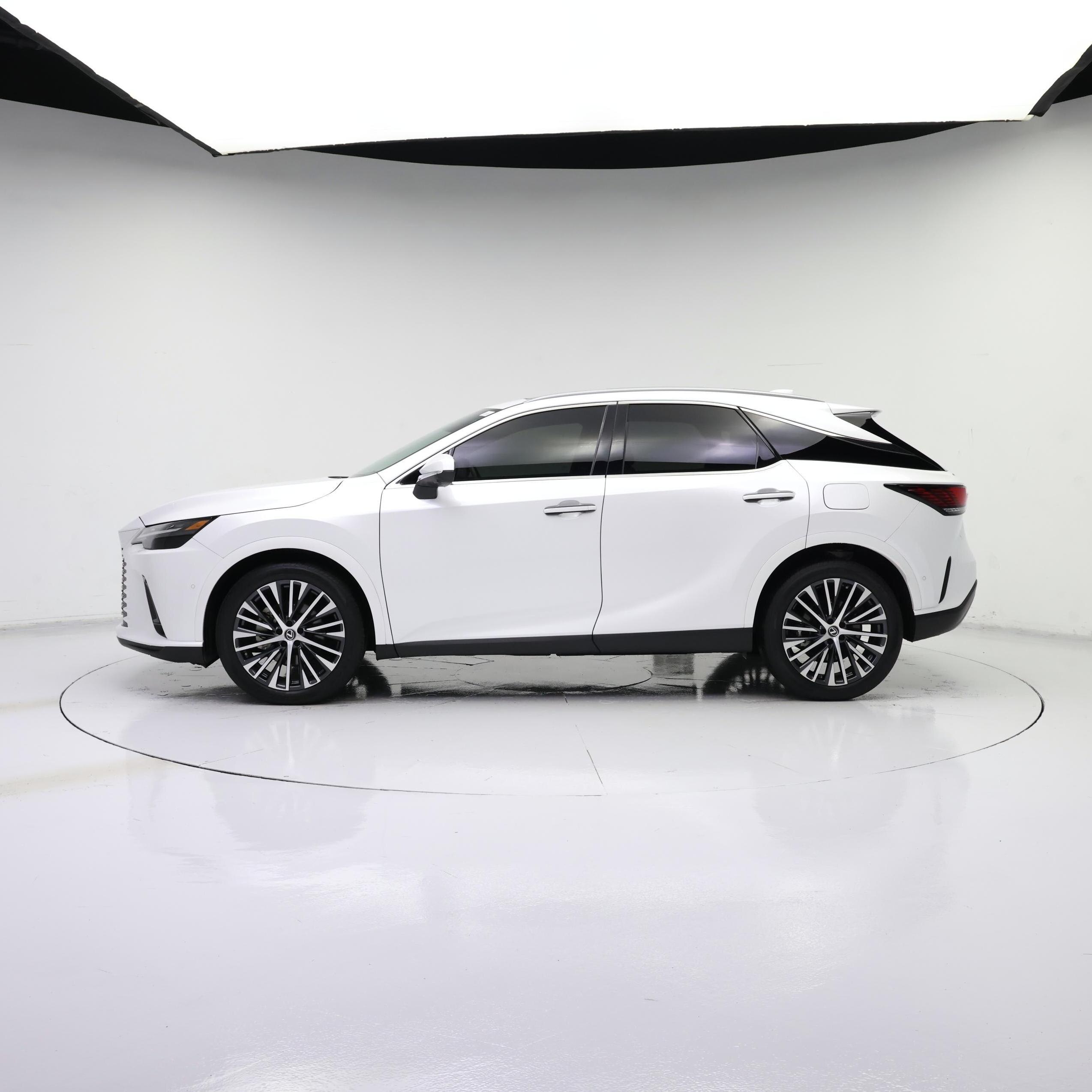 Thumbnail: 2023 Lexus RX - 3