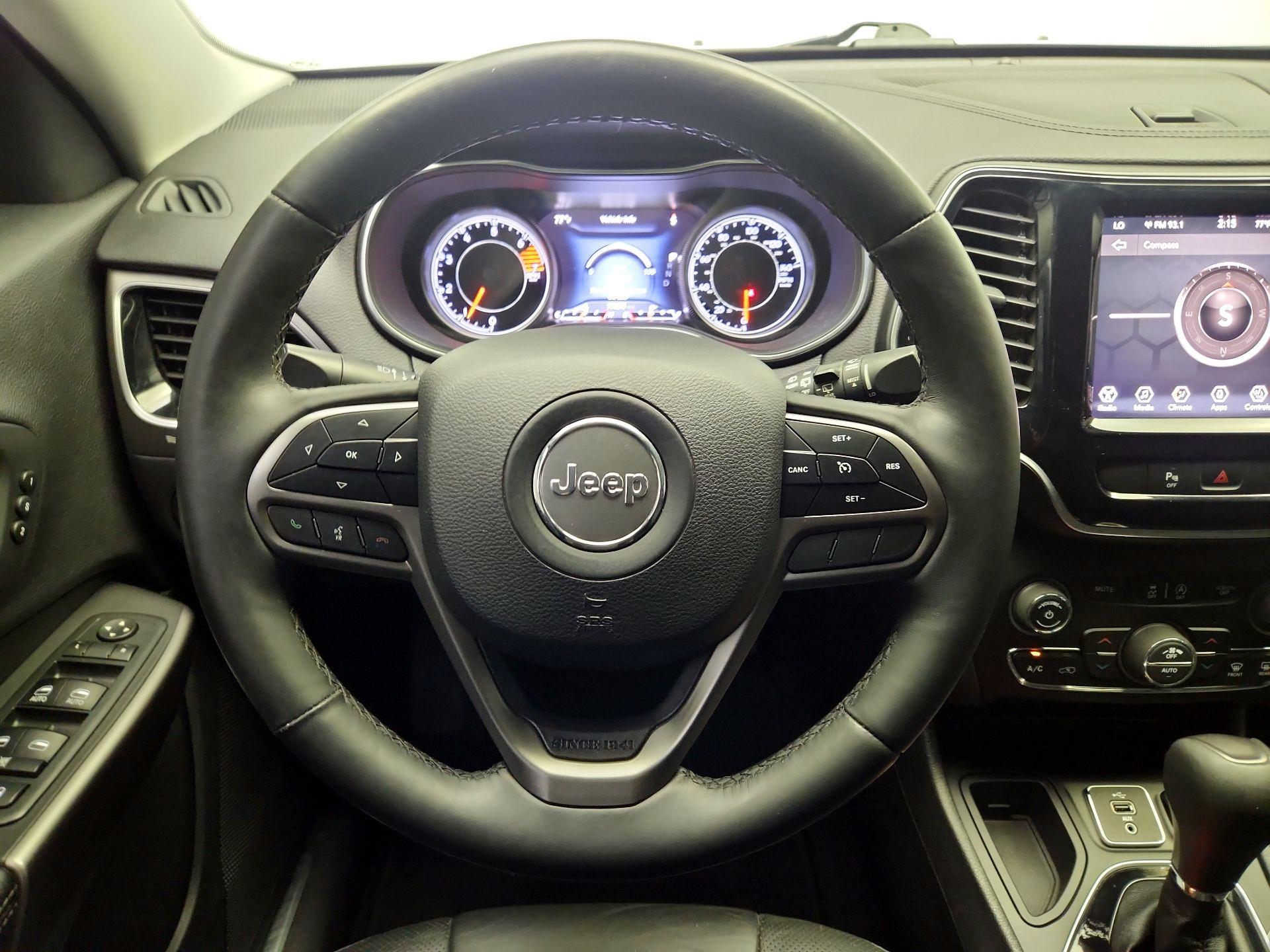 Thumbnail: 2019 Jeep Cherokee - 10