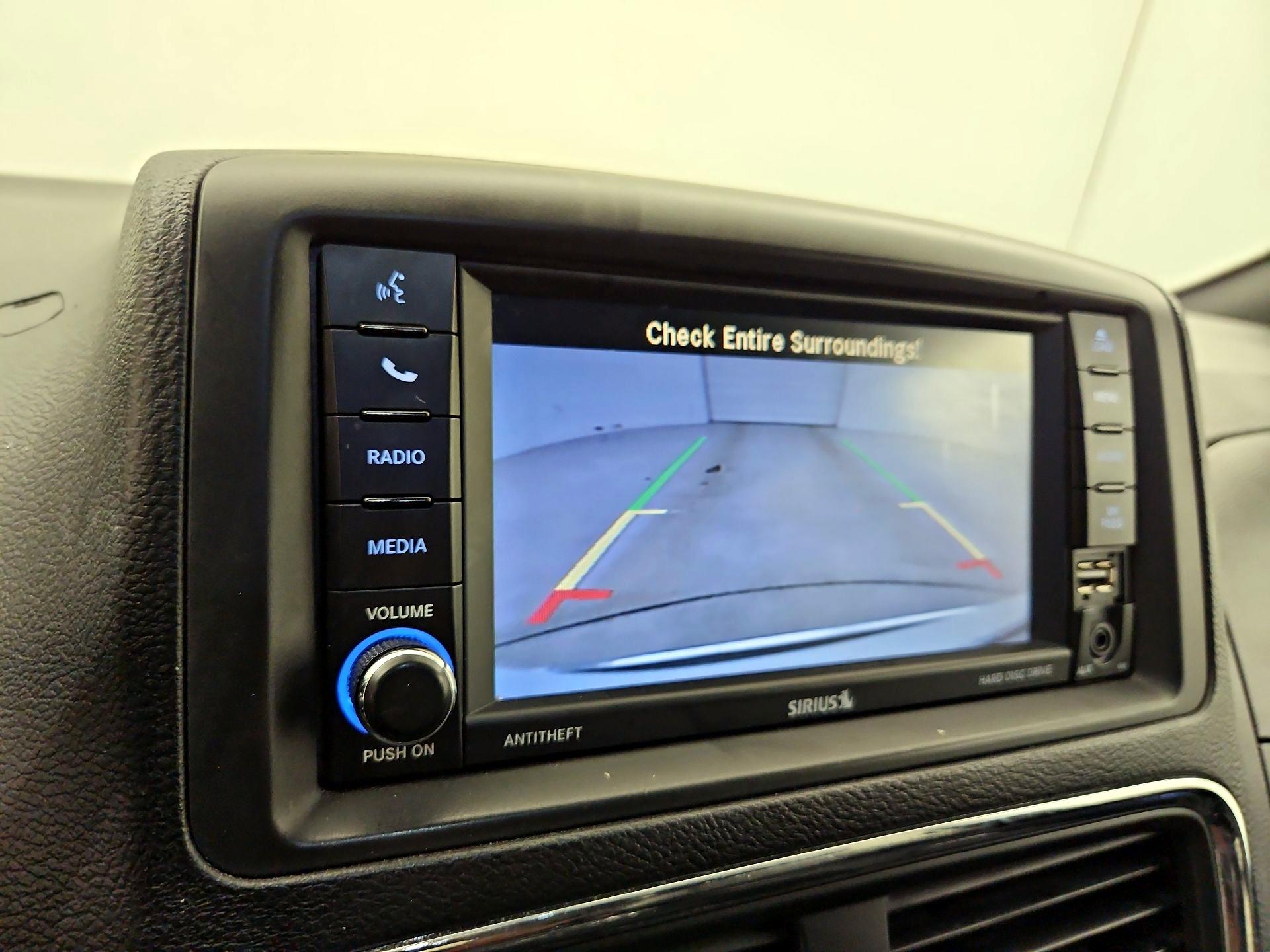 Thumbnail: 2019 Dodge Grand Caravan - 14