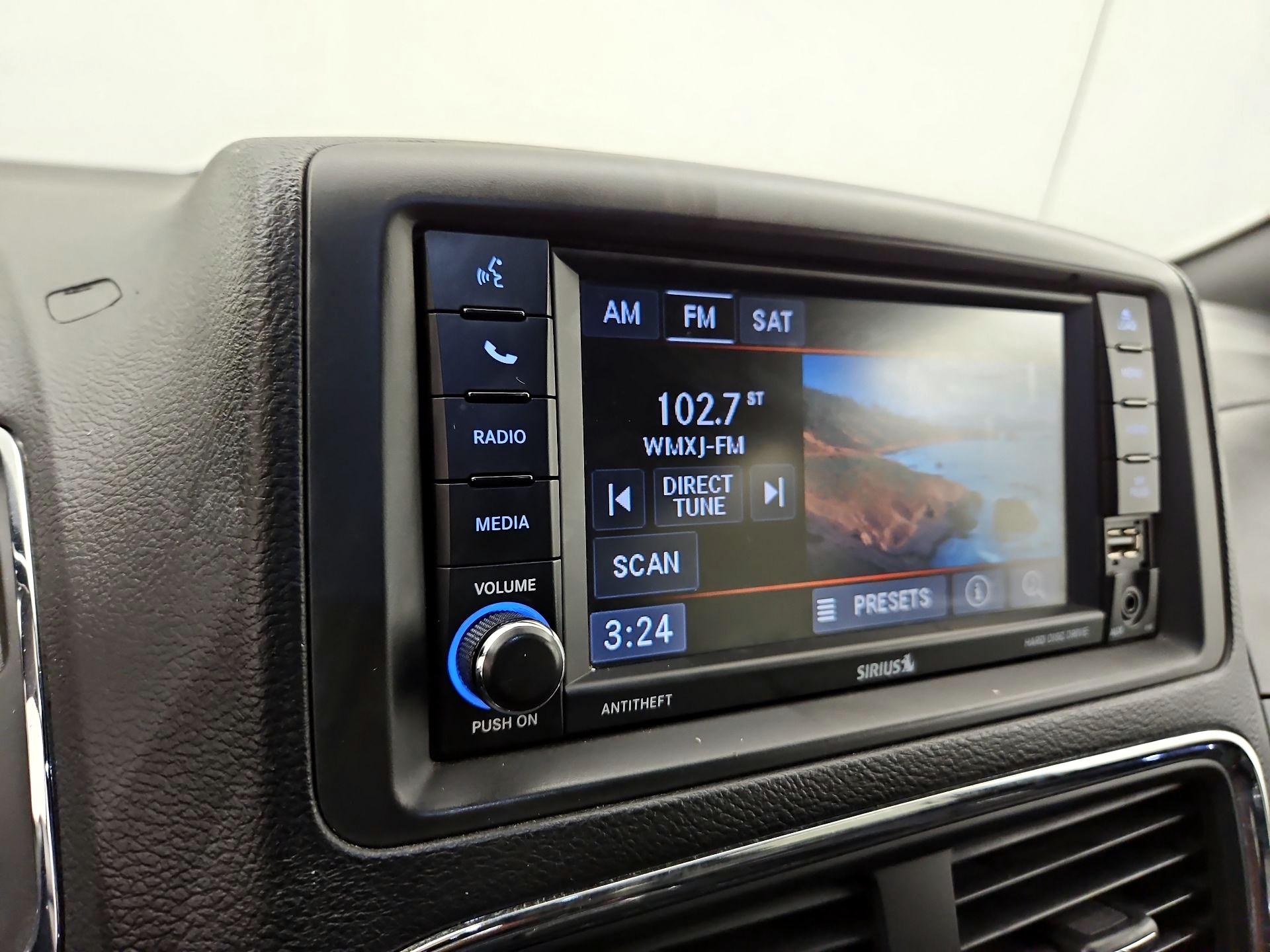 Thumbnail: 2019 Dodge Grand Caravan - 15