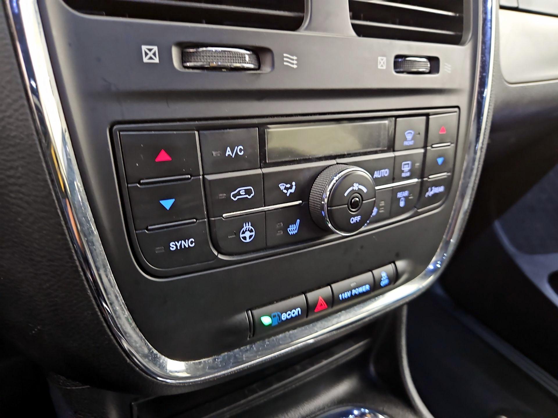 Thumbnail: 2019 Dodge Grand Caravan - 16