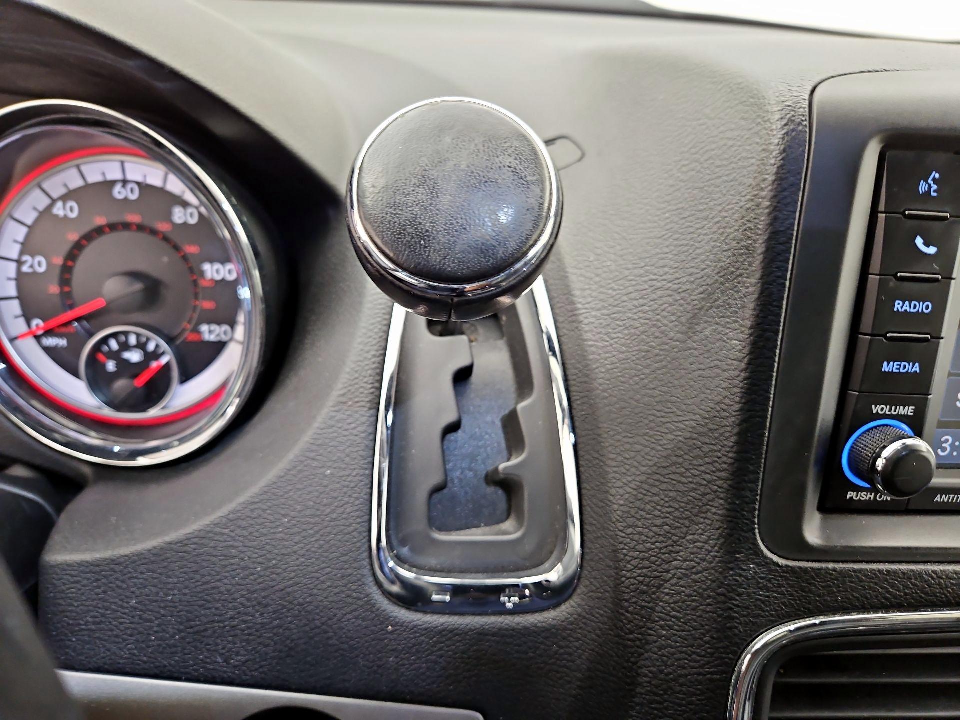 Thumbnail: 2019 Dodge Grand Caravan - 17