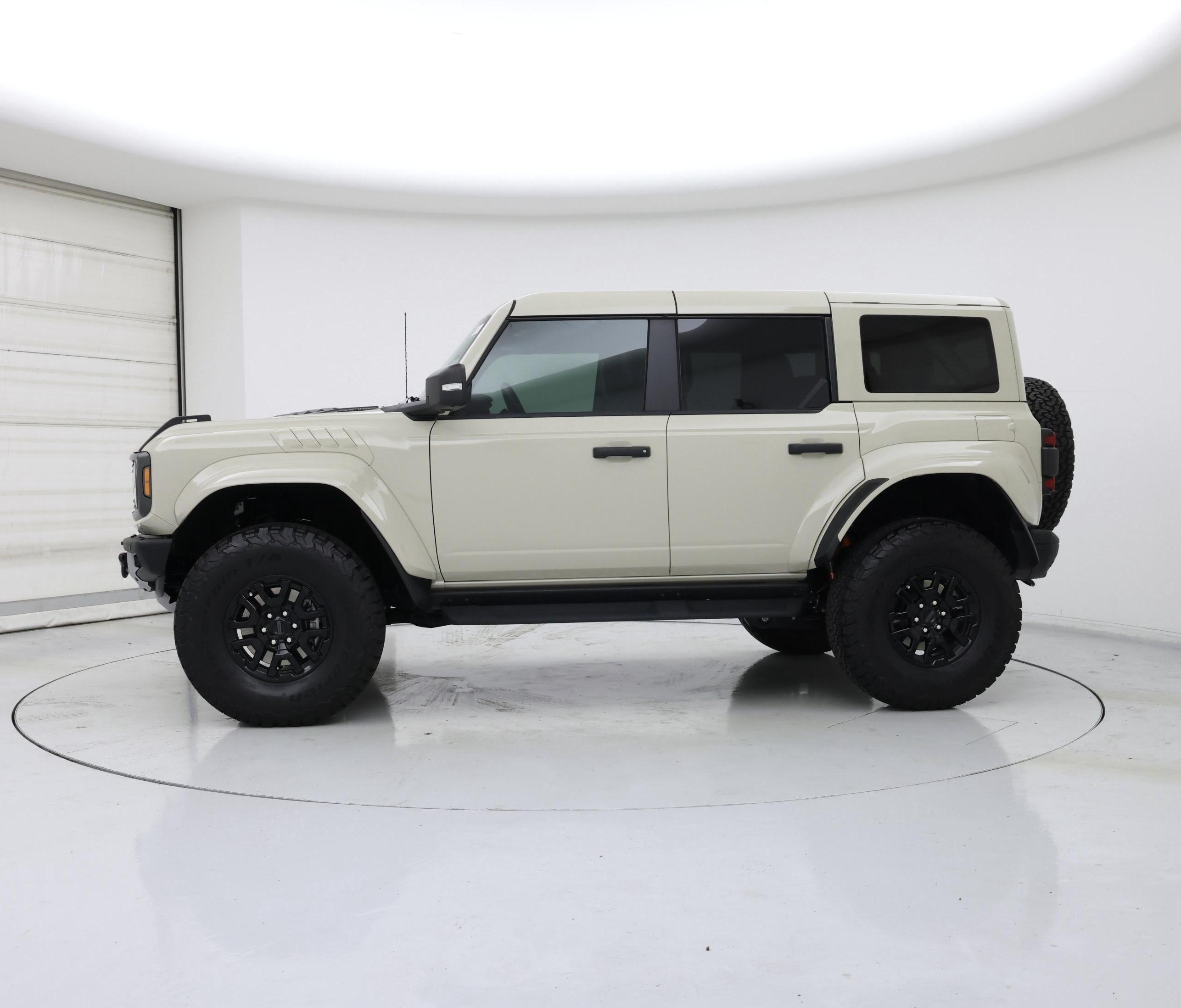 Thumbnail: 2025 Ford Bronco - 3