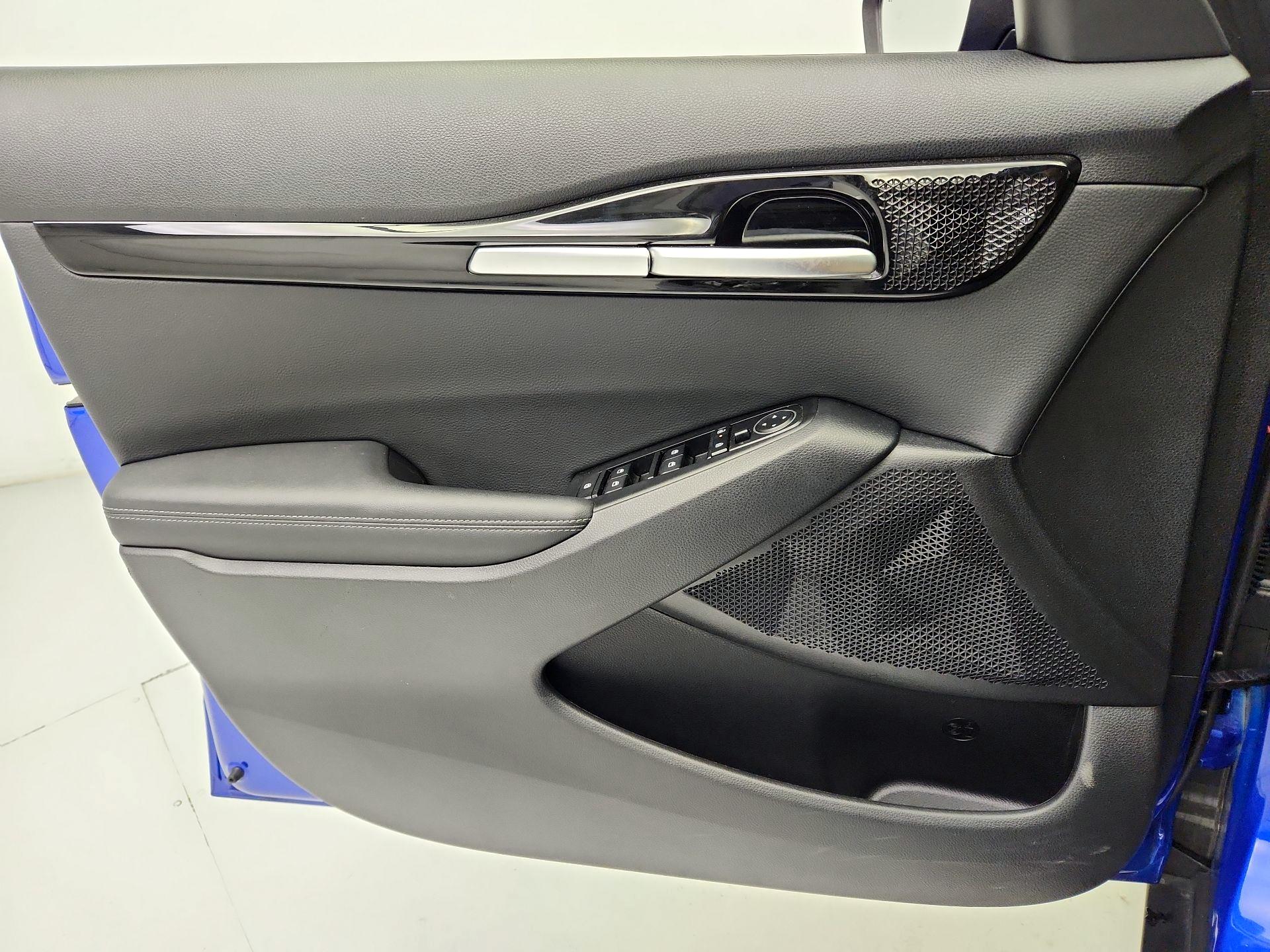 Thumbnail: 2025 Kia Seltos - 12