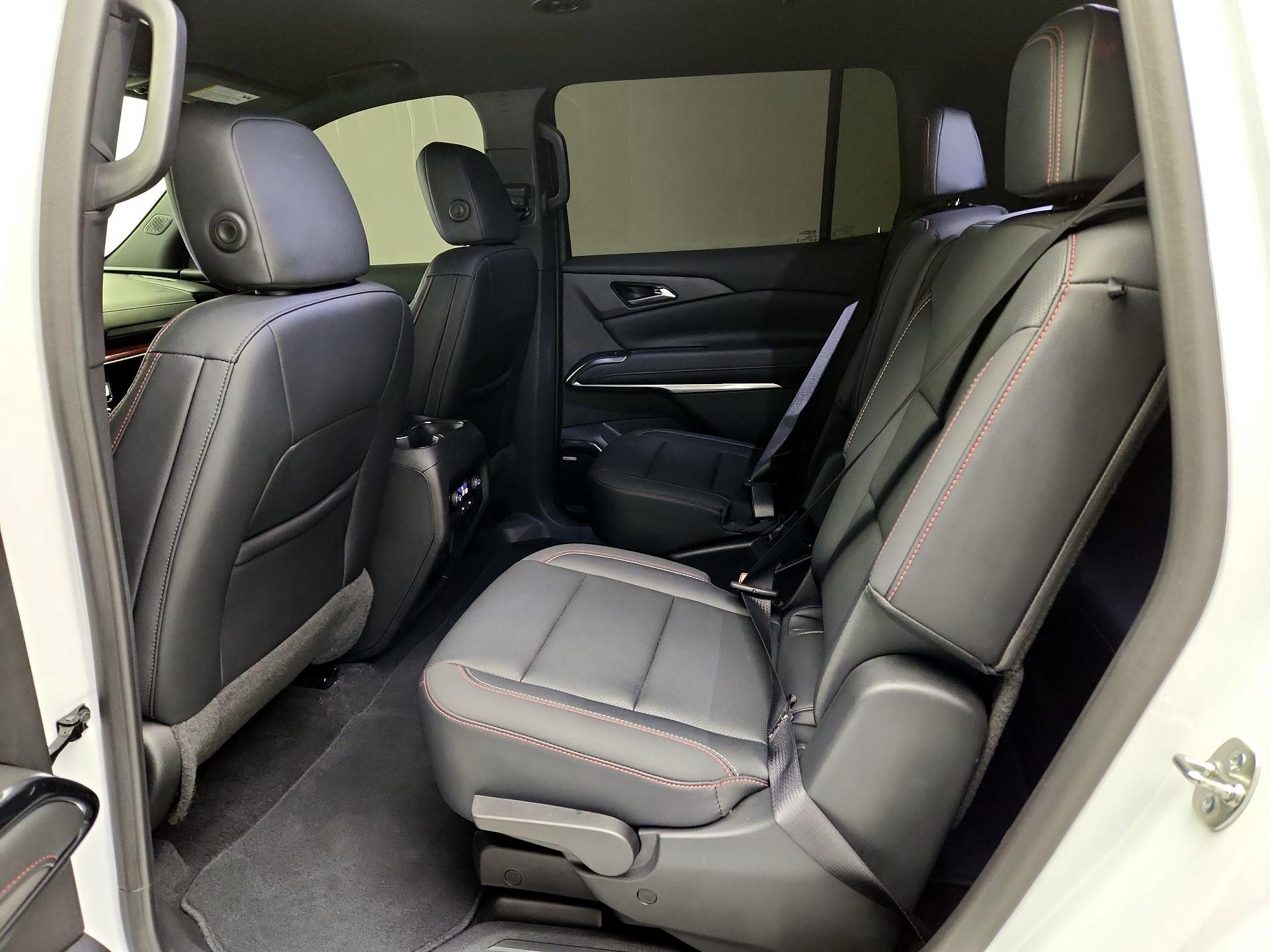 Thumbnail: 2025 Chevrolet Traverse - 20