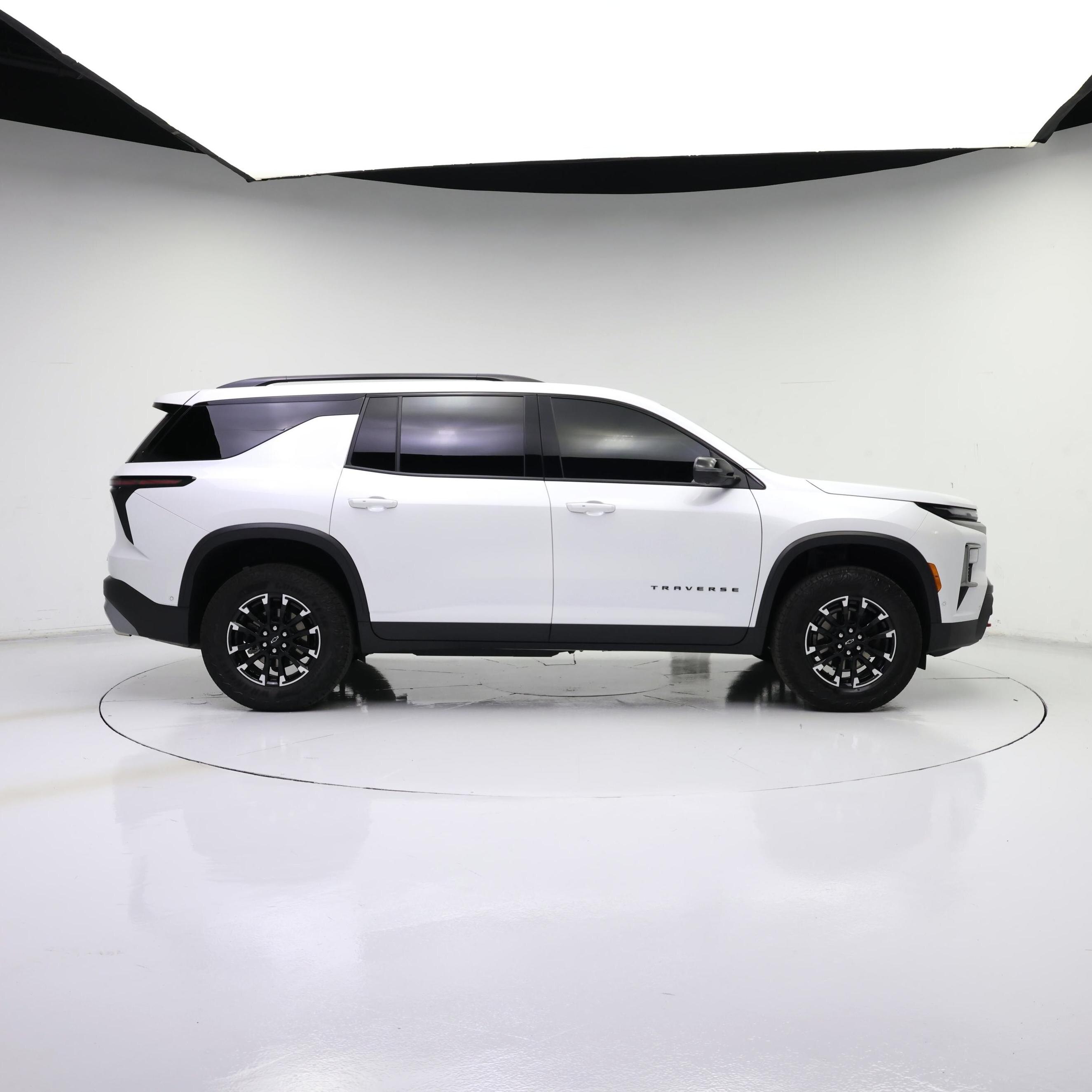 Thumbnail: 2025 Chevrolet Traverse - 7