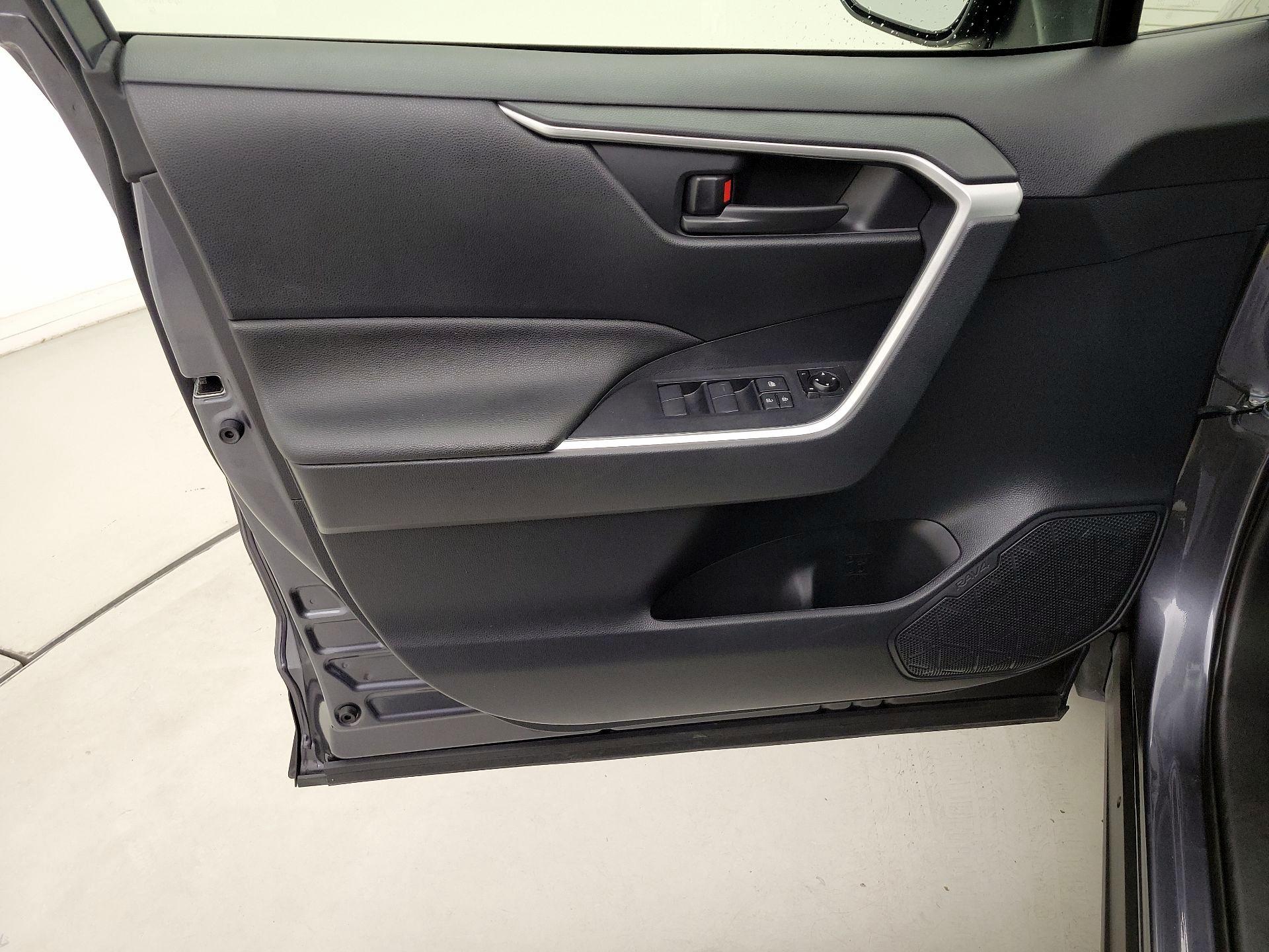 Thumbnail: 2024 Toyota RAV4 - 12