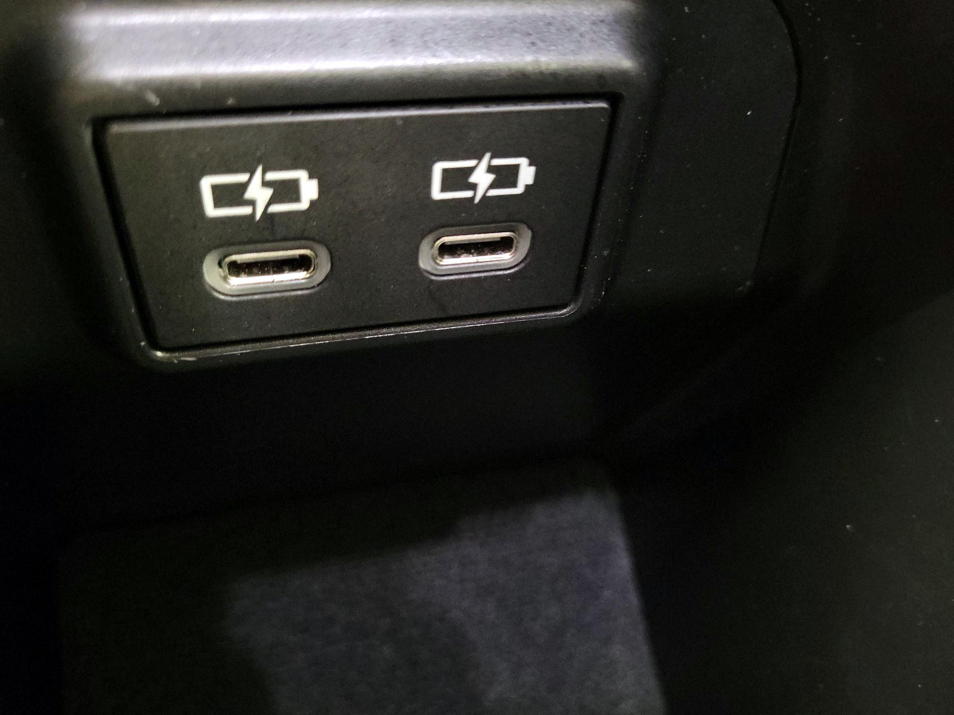 Thumbnail: 2024 Toyota RAV4 - 18