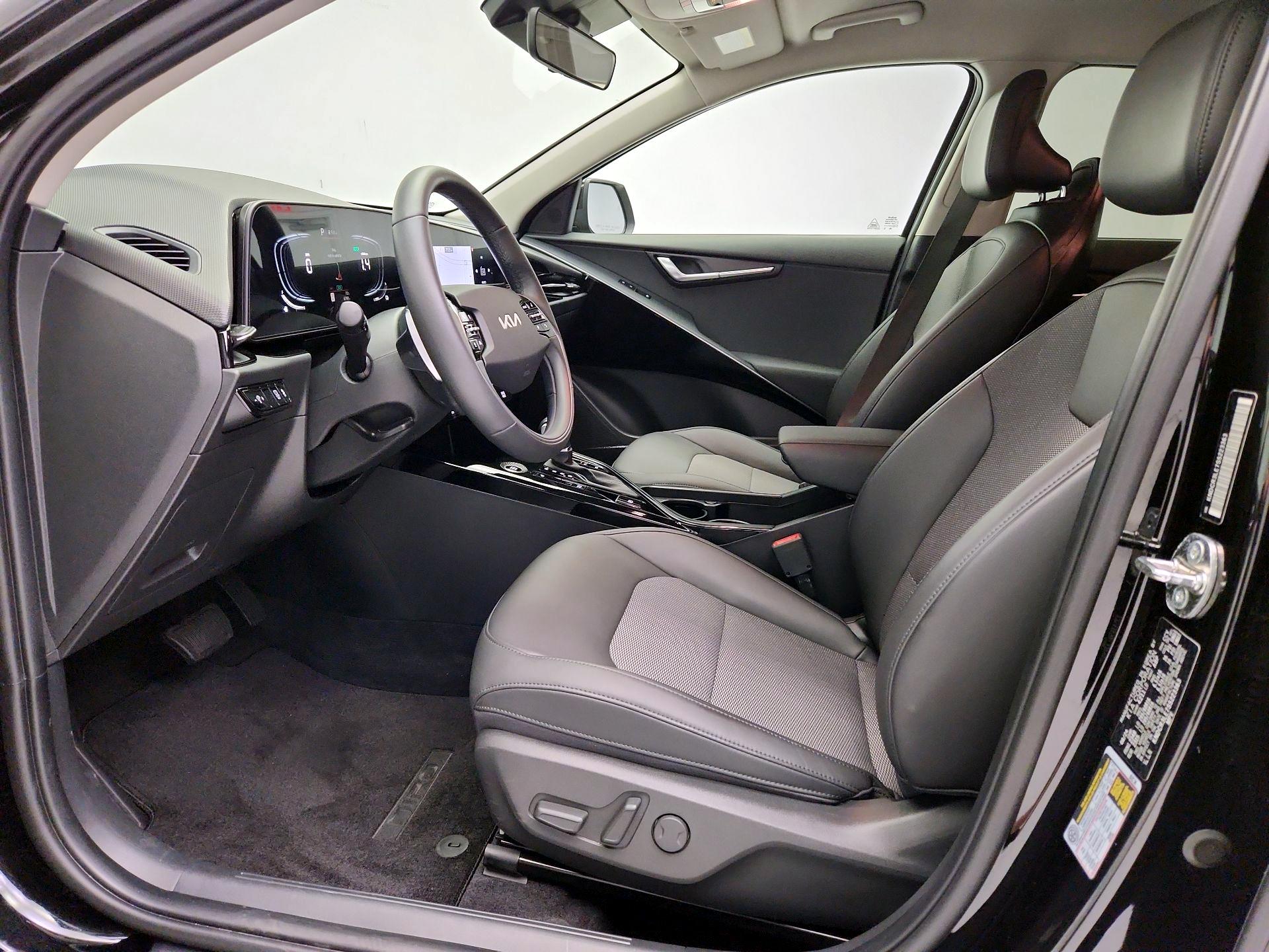 Thumbnail: 2025 Kia Niro - 11