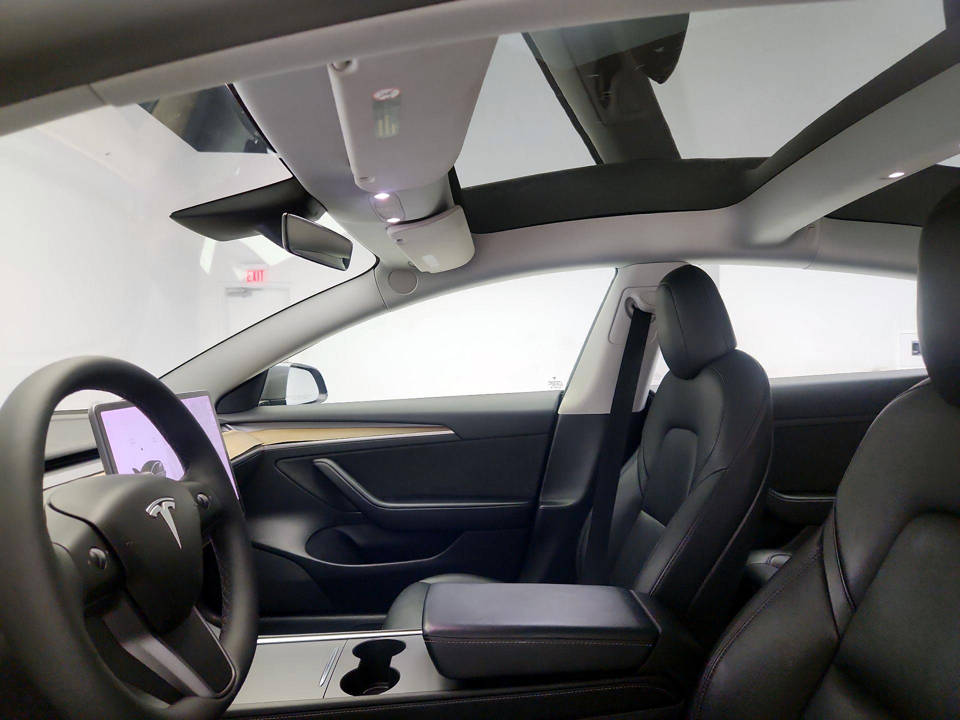 Thumbnail: 2021 Tesla Model 3 - 20