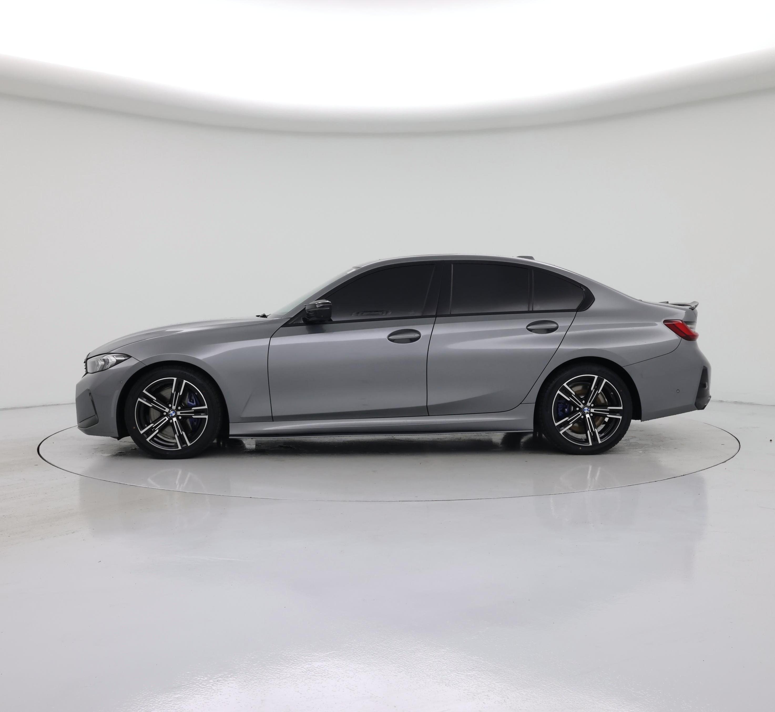 Thumbnail: 2023 BMW 3 Series - 3